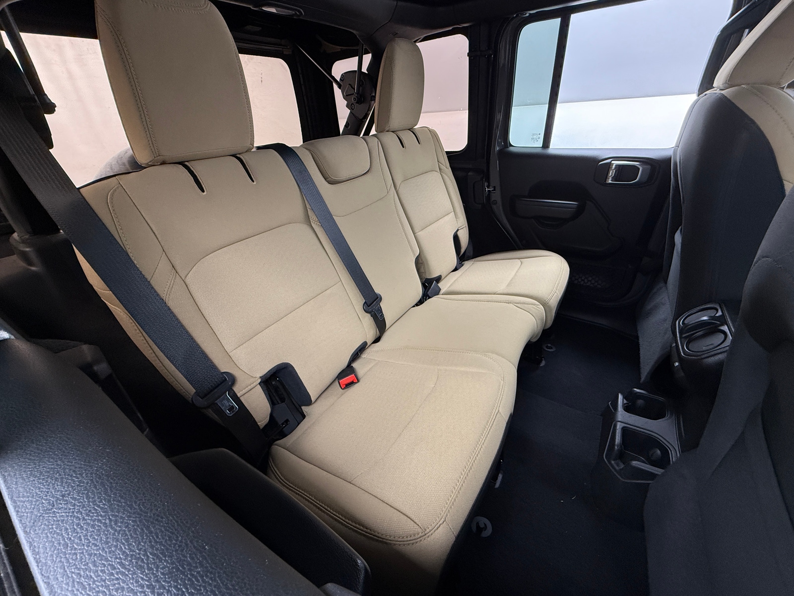 Thumbnail: 2020 Jeep Wrangler - 6