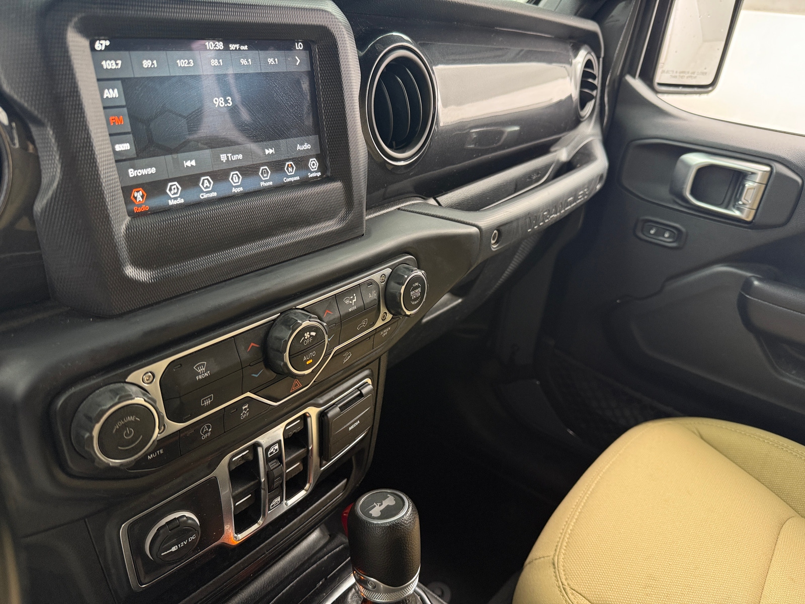Thumbnail: 2020 Jeep Wrangler - 4
