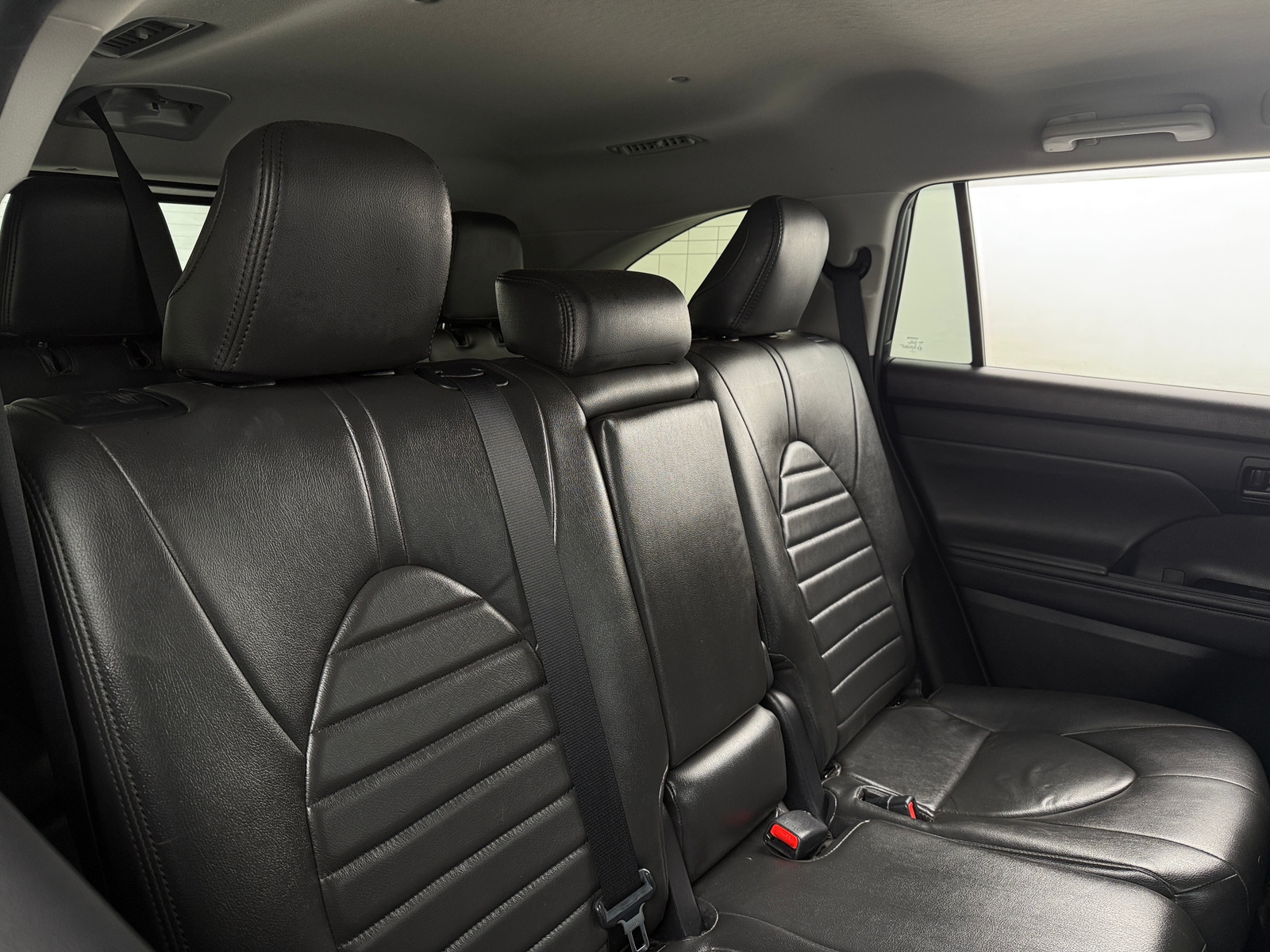 Thumbnail: 2020 Toyota Highlander - 6