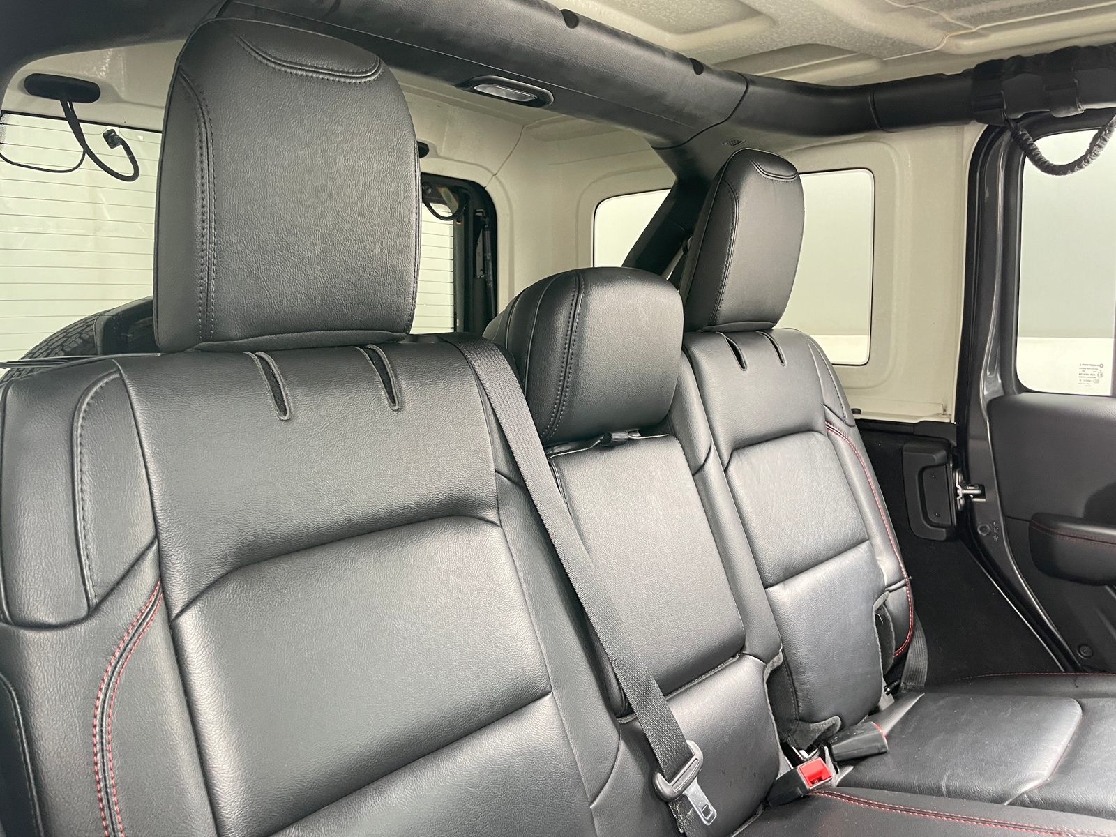 Thumbnail: 2020 Jeep Wrangler - 6