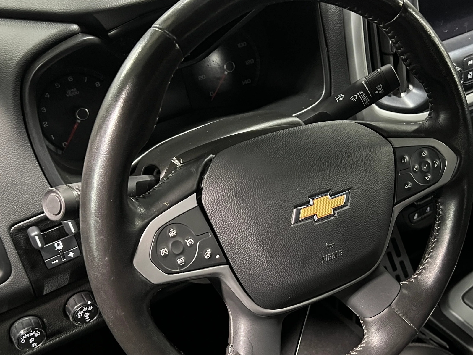 Thumbnail: 2021 Chevrolet Colorado - 4