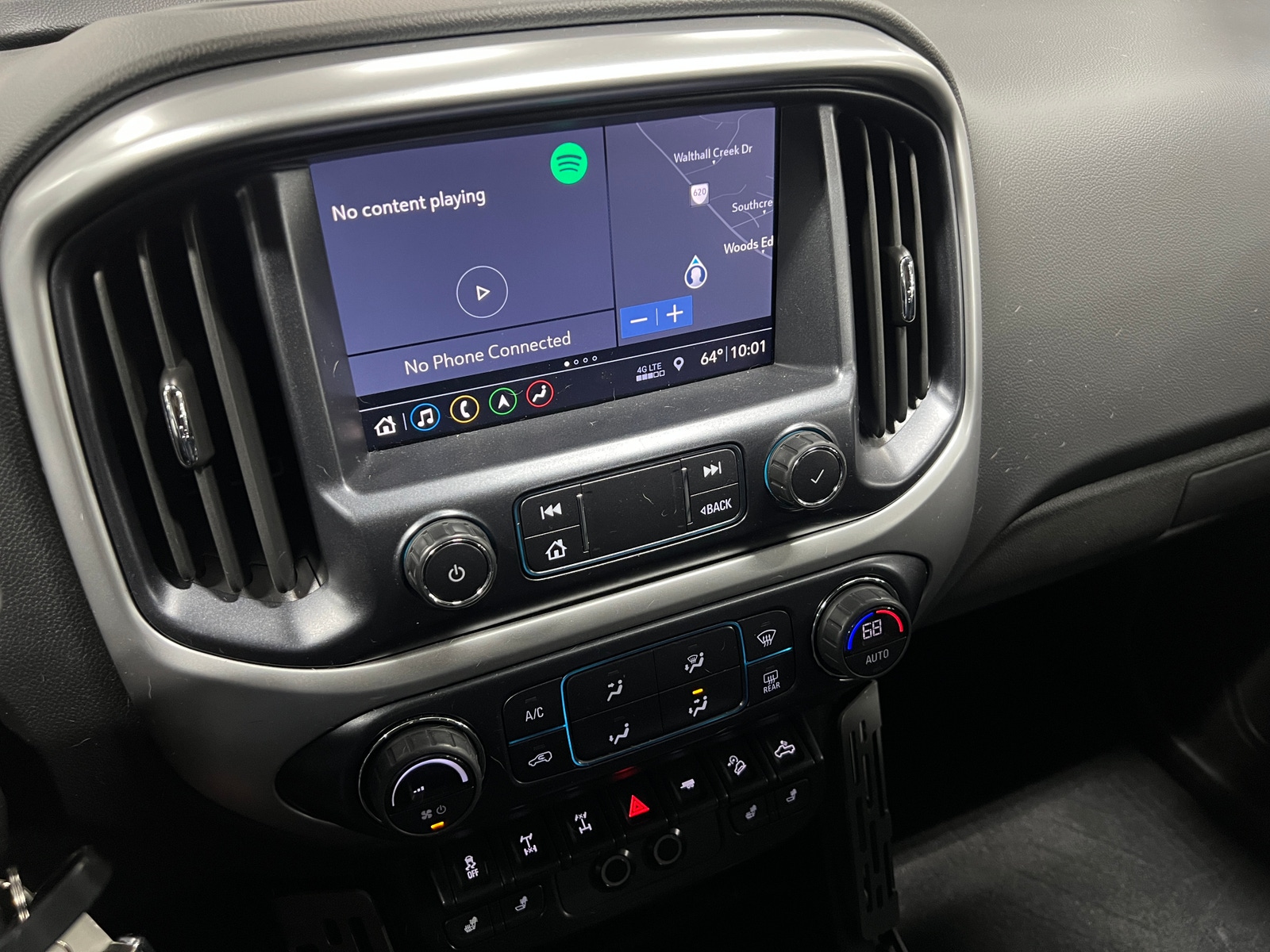 Thumbnail: 2021 Chevrolet Colorado - 3