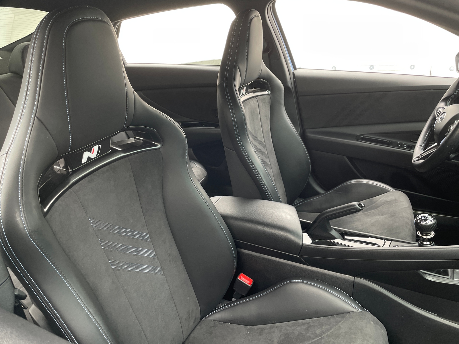 Thumbnail: 2022 Hyundai Elantra - 2