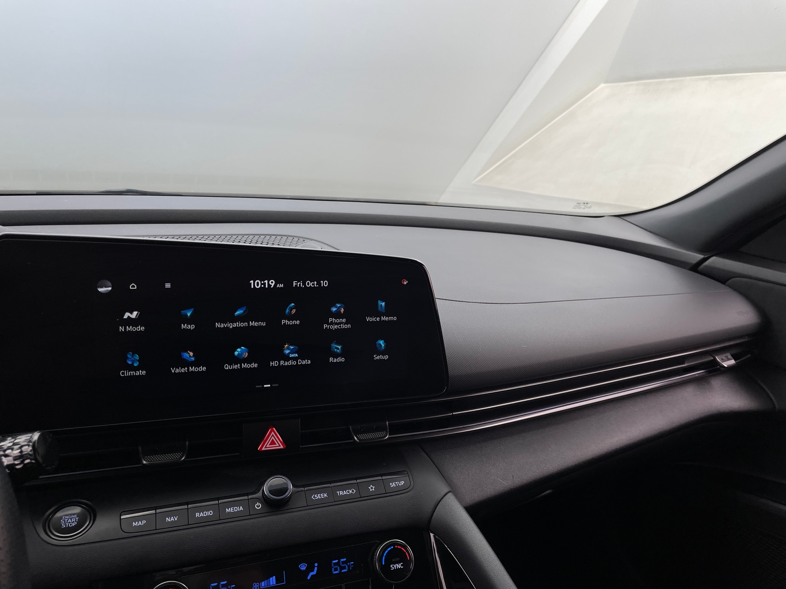 Thumbnail: 2022 Hyundai Elantra - 4