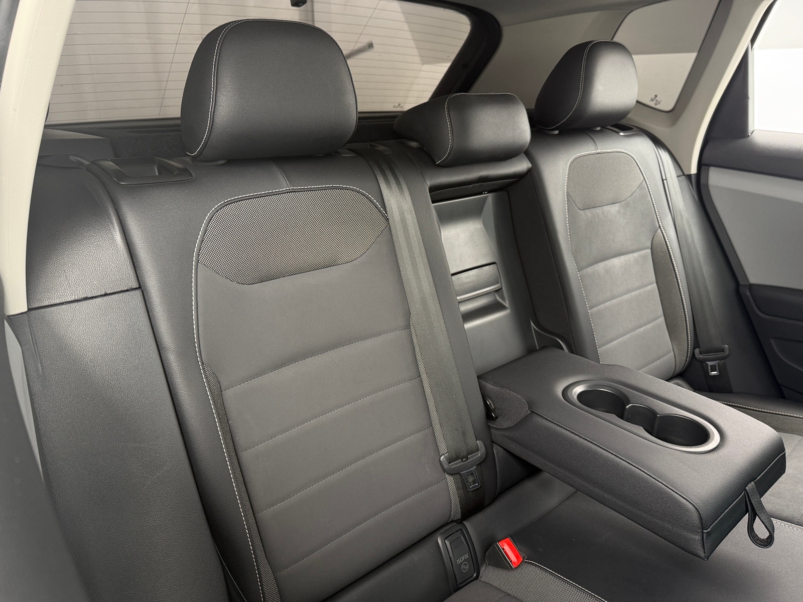 Thumbnail: 2022 Volkswagen Taos - 5