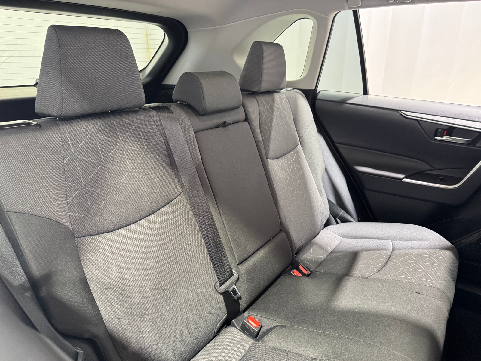 Thumbnail: 2025 Toyota RAV4 - 6