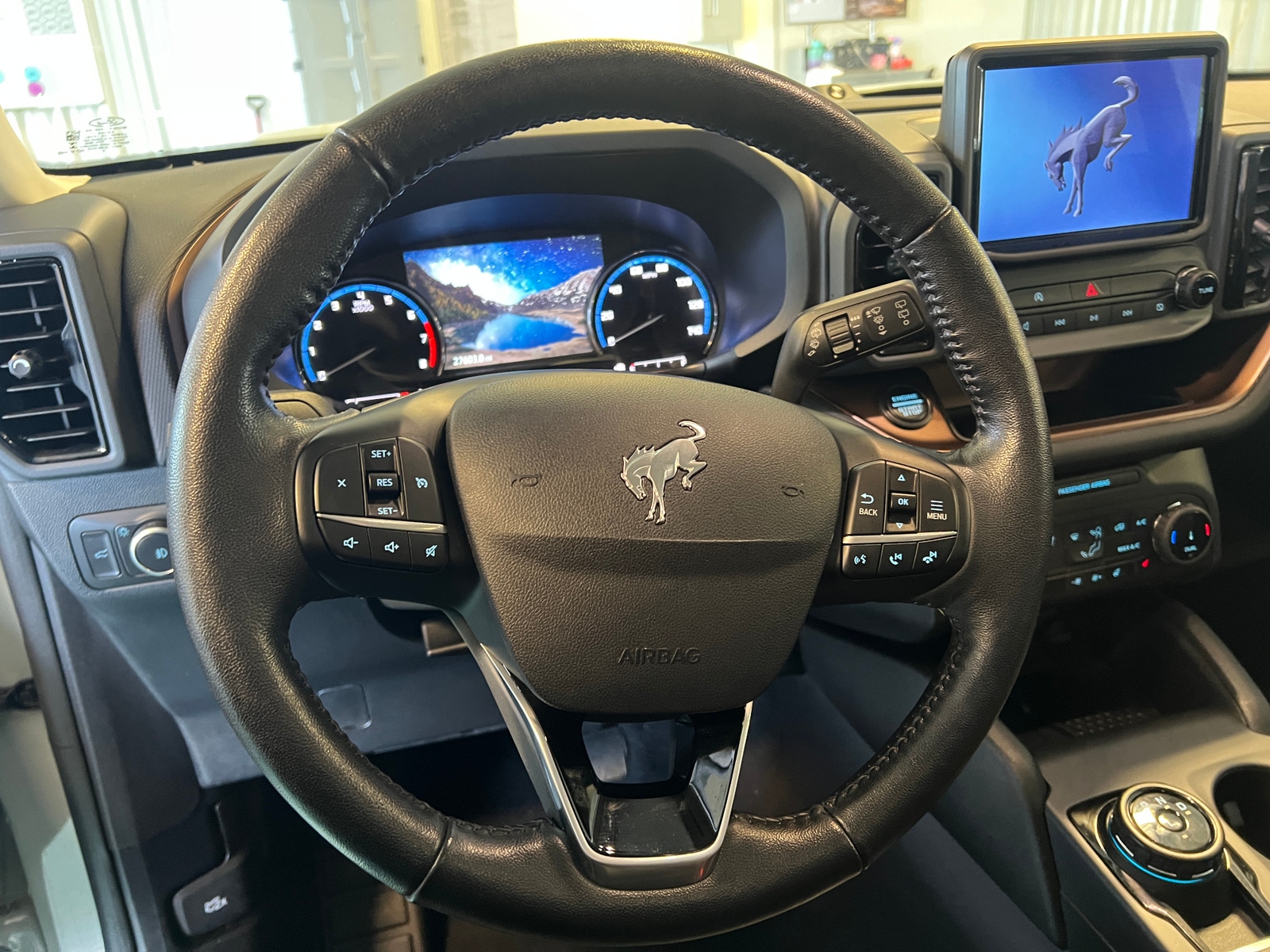 Thumbnail: 2022 Ford Bronco Sport - 4