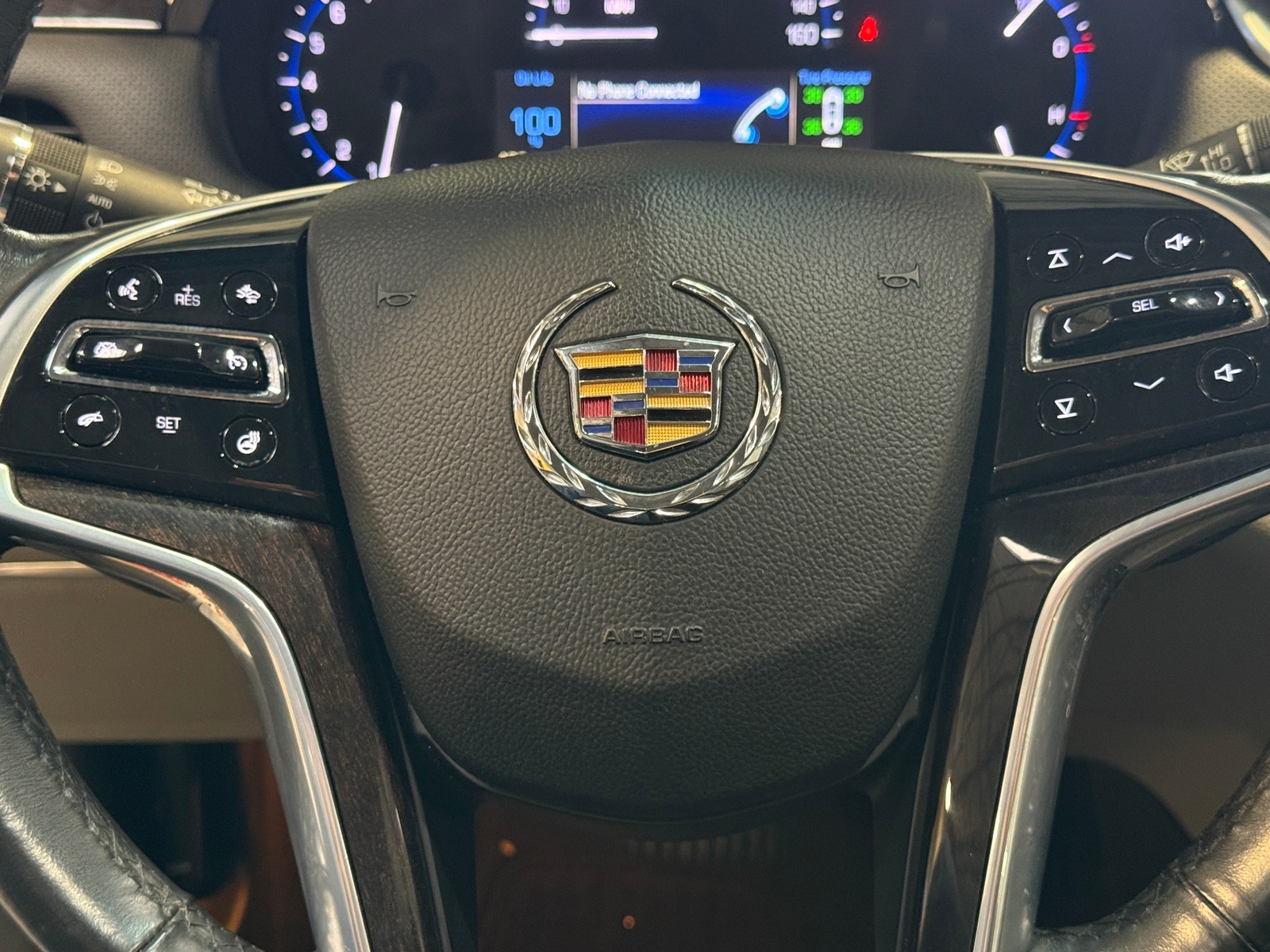 Thumbnail: 2015 Cadillac XTS - 4