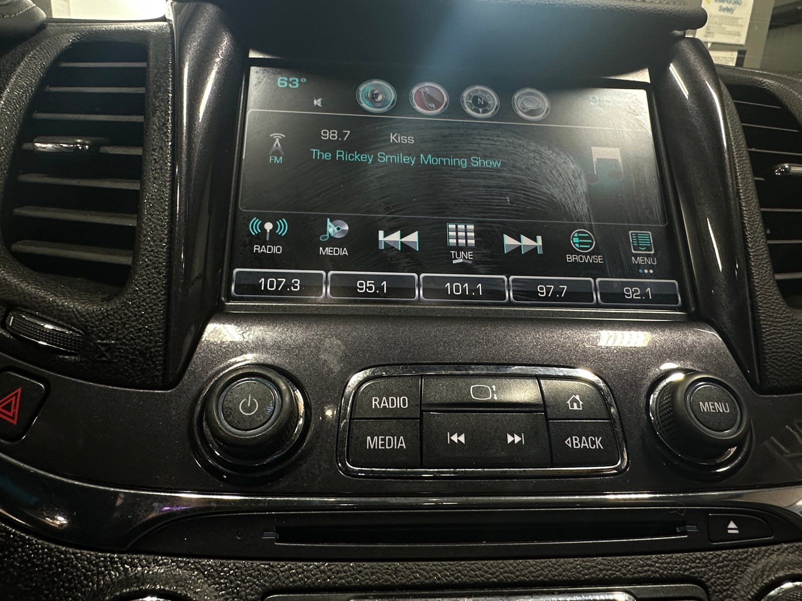 Thumbnail: 2016 Chevrolet Impala - 3