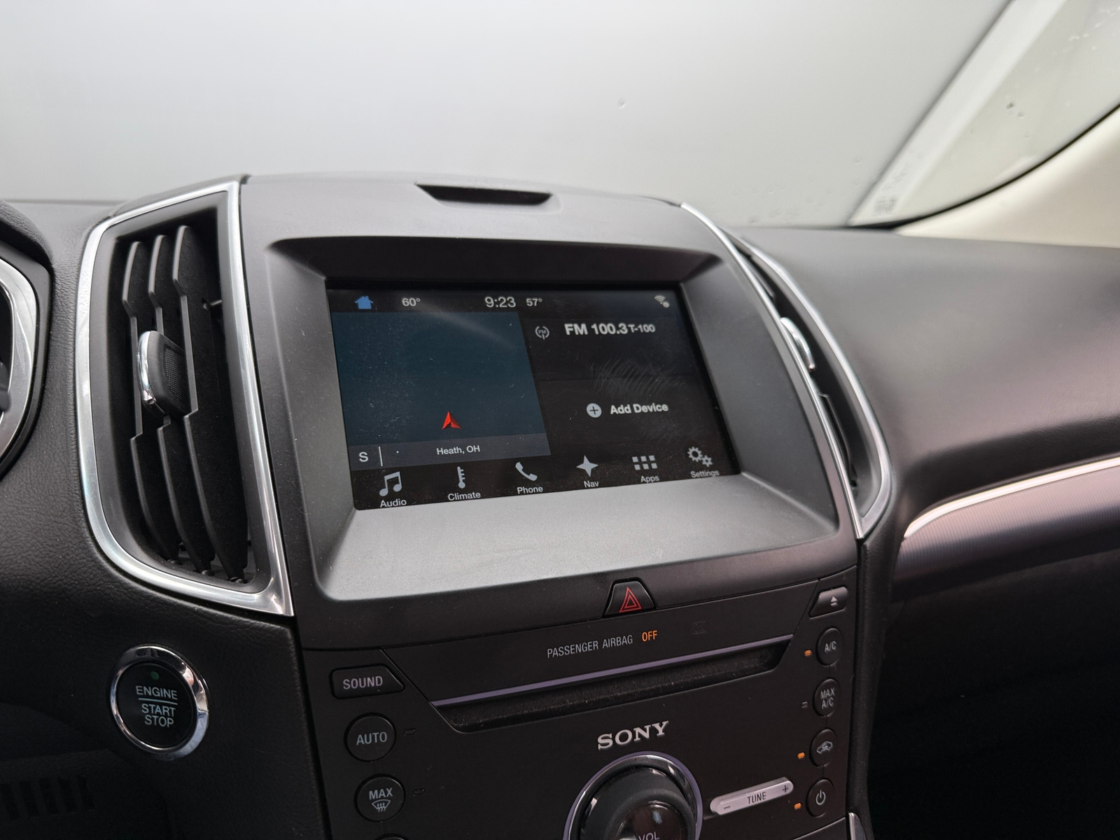 Thumbnail: 2016 Ford Edge - 3