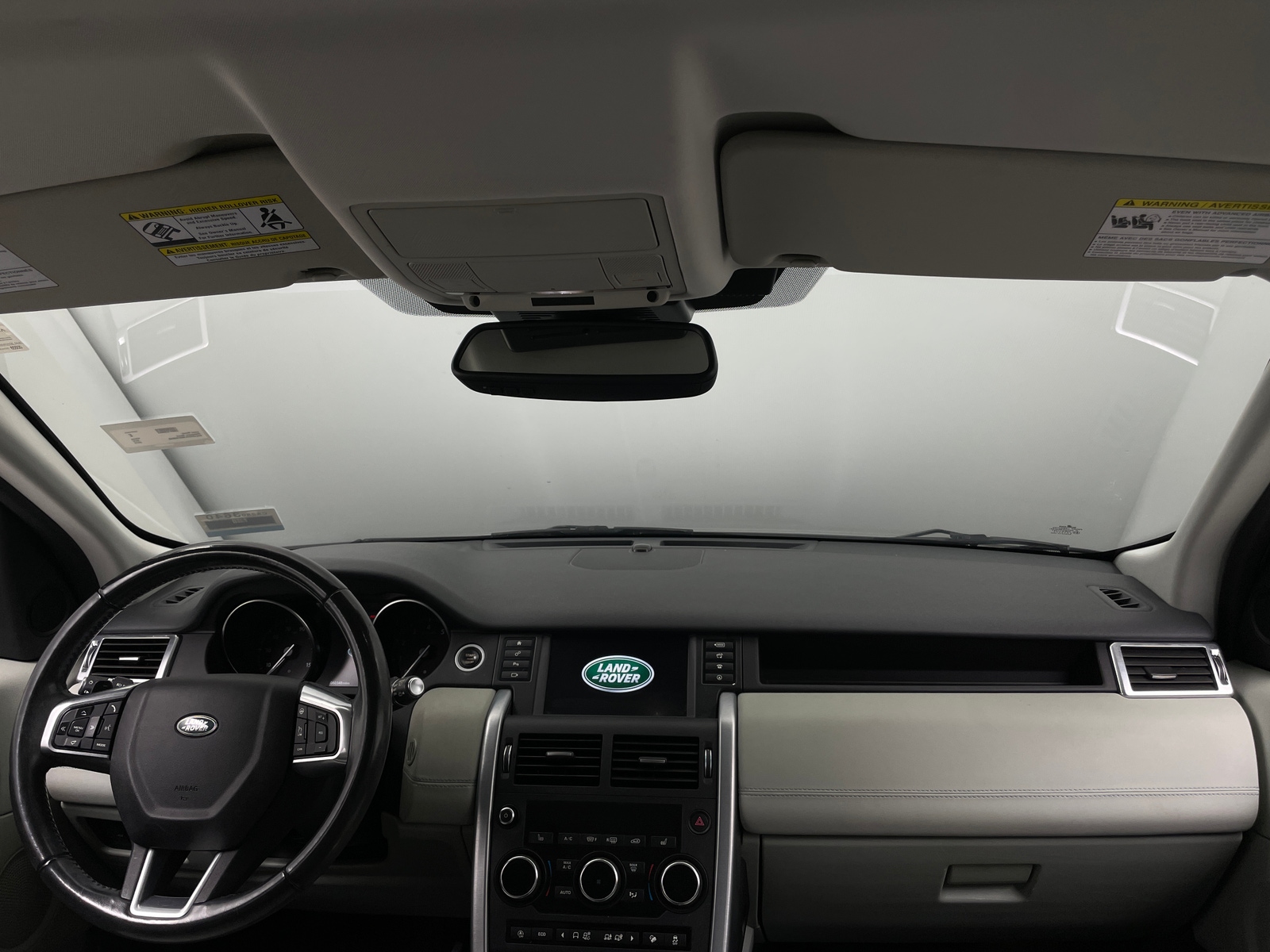 Thumbnail: 2019 Land Rover Discovery Sport - 2
