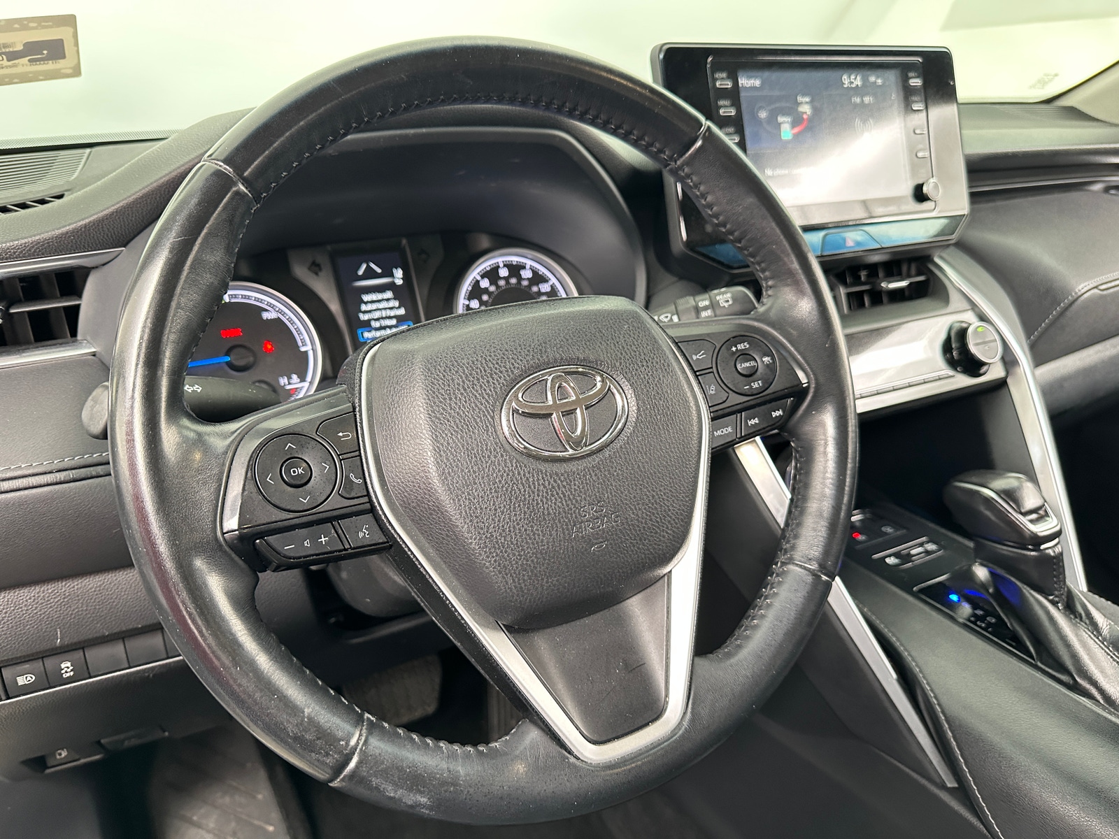 Thumbnail: 2022 Toyota Venza - 5