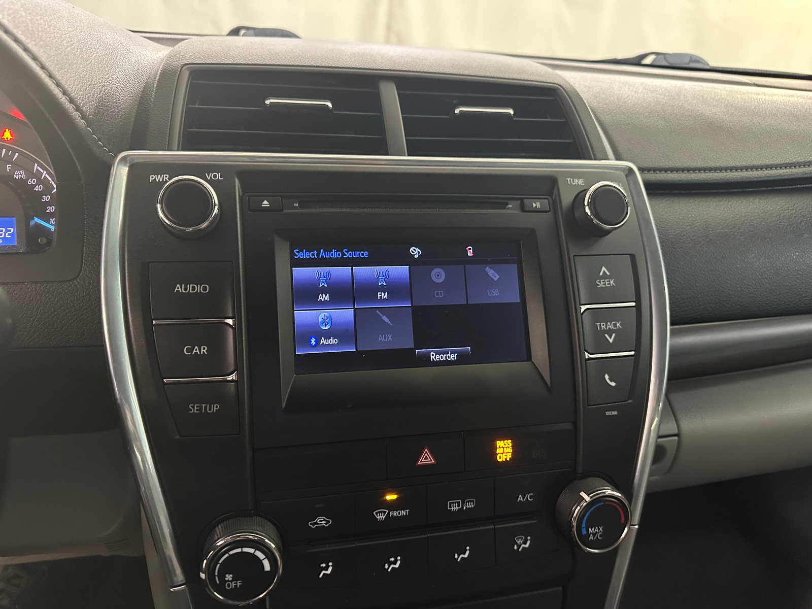Thumbnail: 2015 Toyota Camry - 4