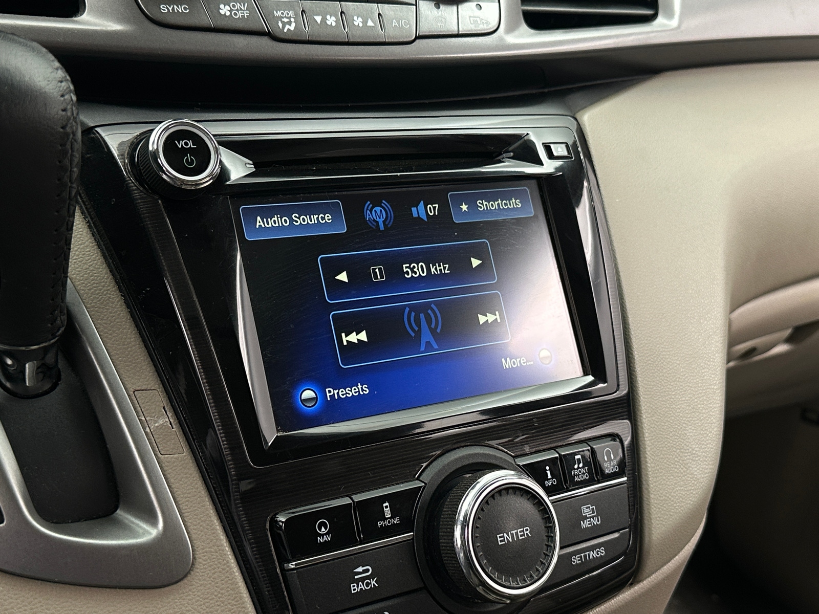 Thumbnail: 2015 Honda Odyssey - 3