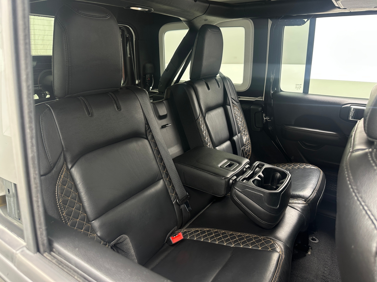 Thumbnail: 2021 Jeep Wrangler - 5