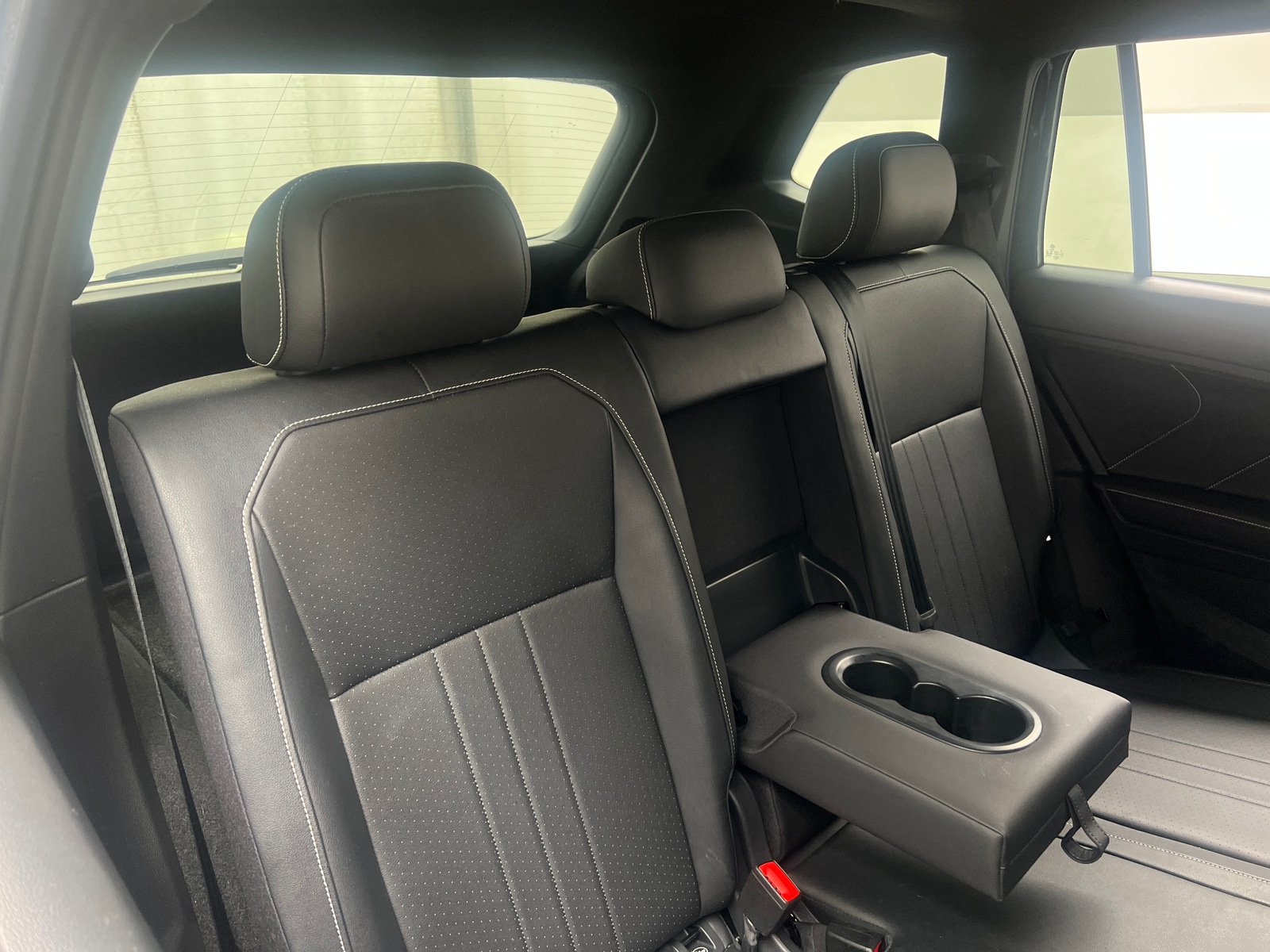 Thumbnail: 2023 Volkswagen Tiguan - 5