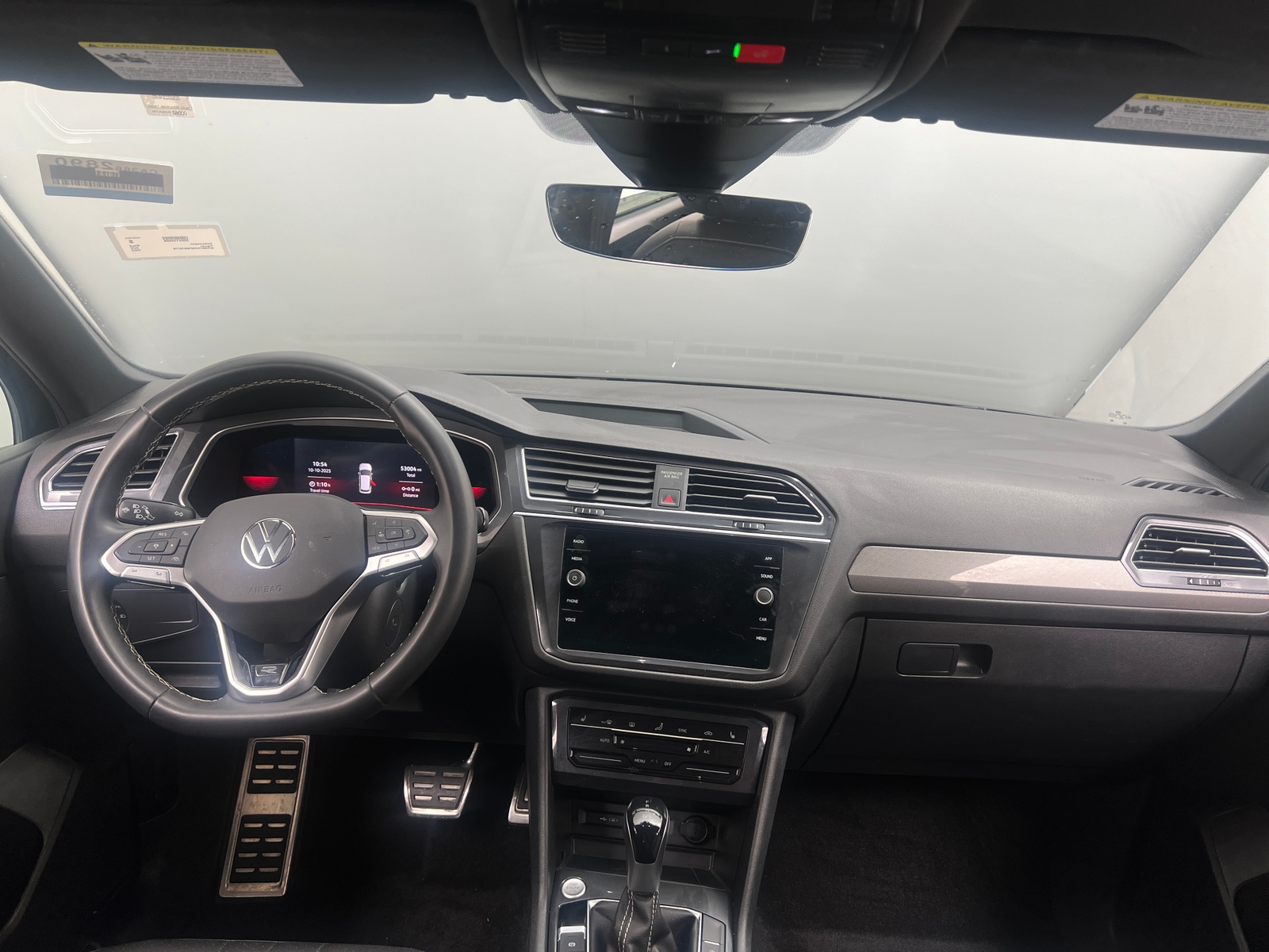 Thumbnail: 2023 Volkswagen Tiguan - 2