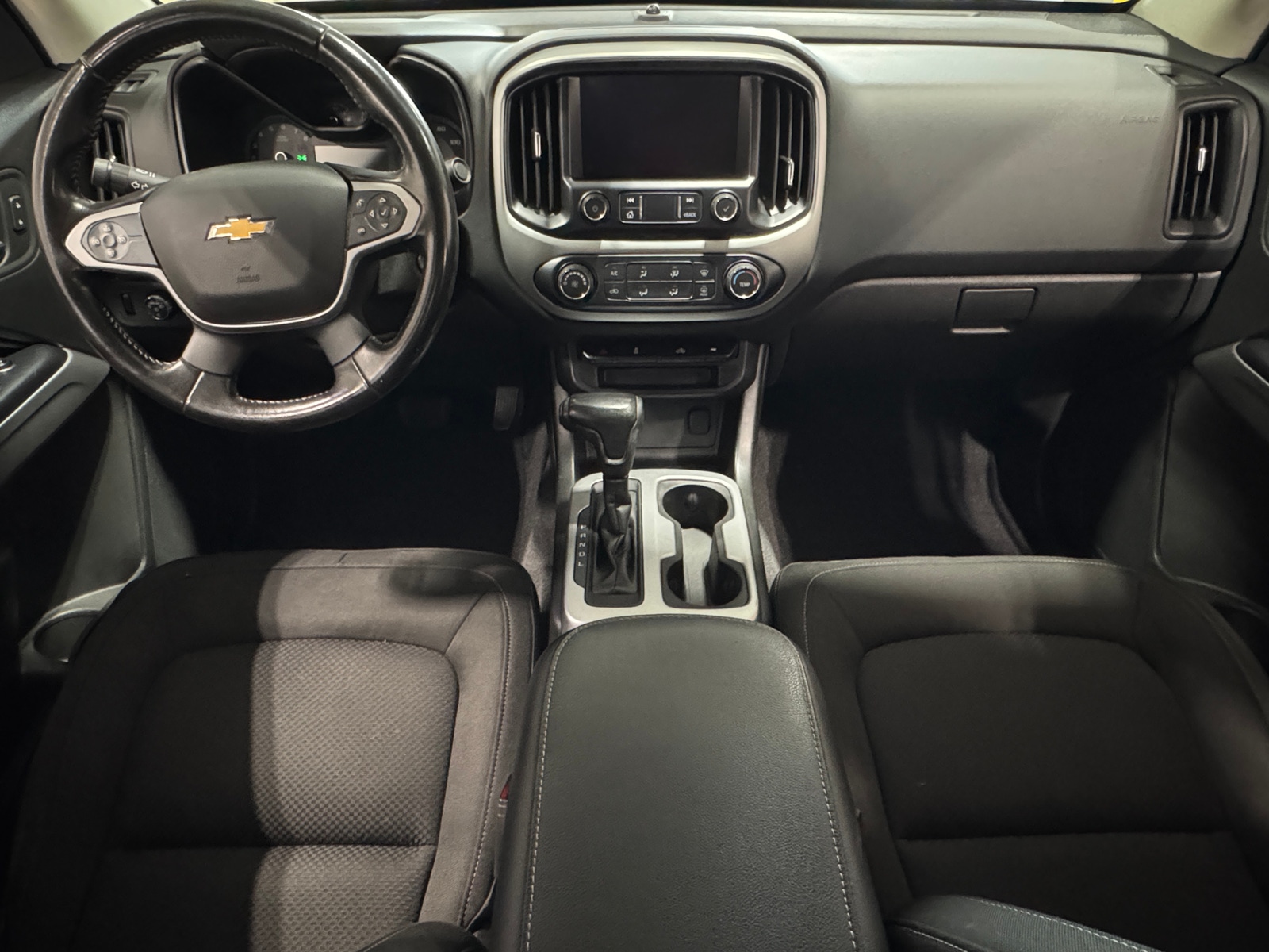 Thumbnail: 2020 Chevrolet Colorado - 3