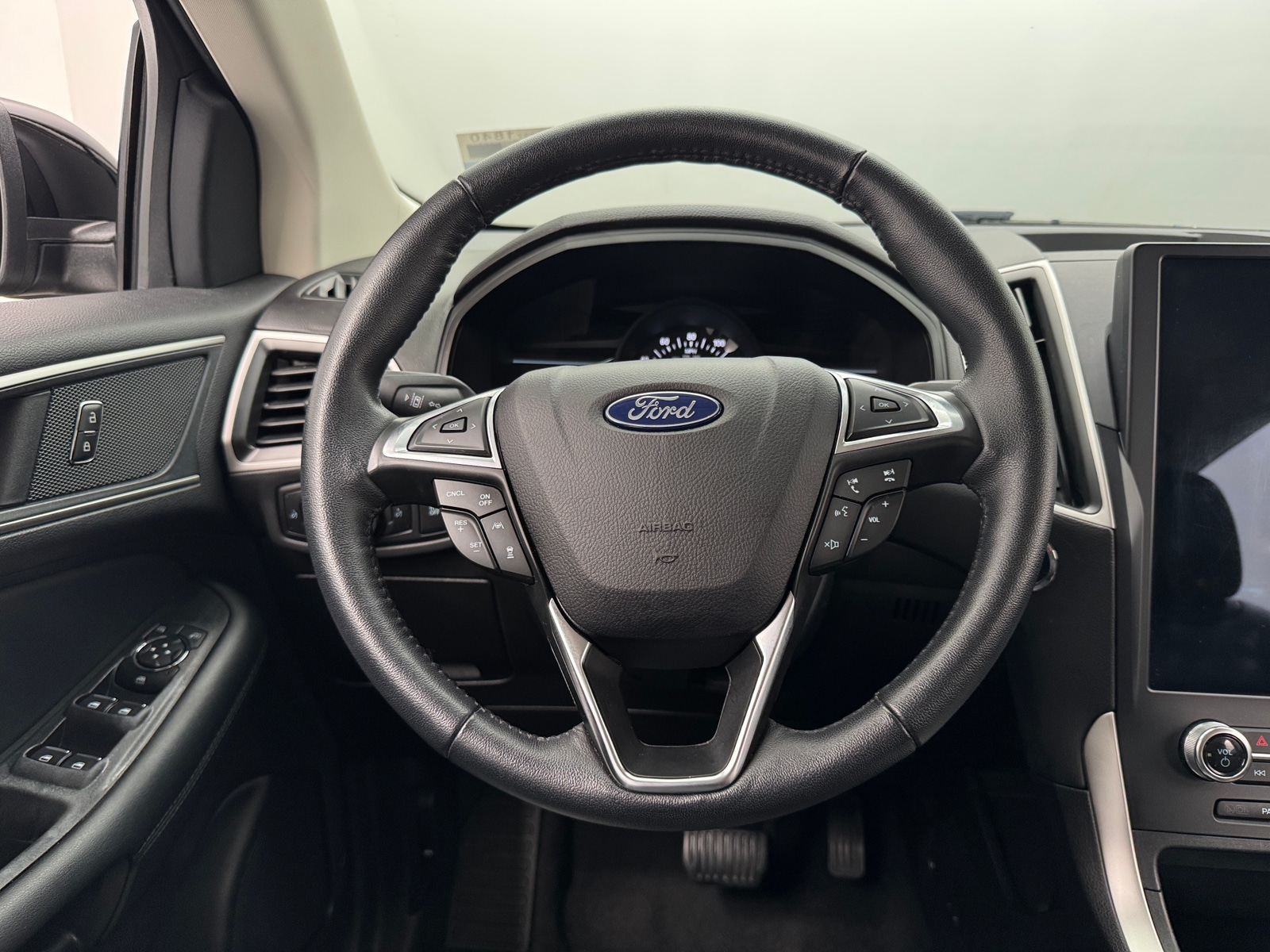 Thumbnail: 2024 Ford Edge - 4