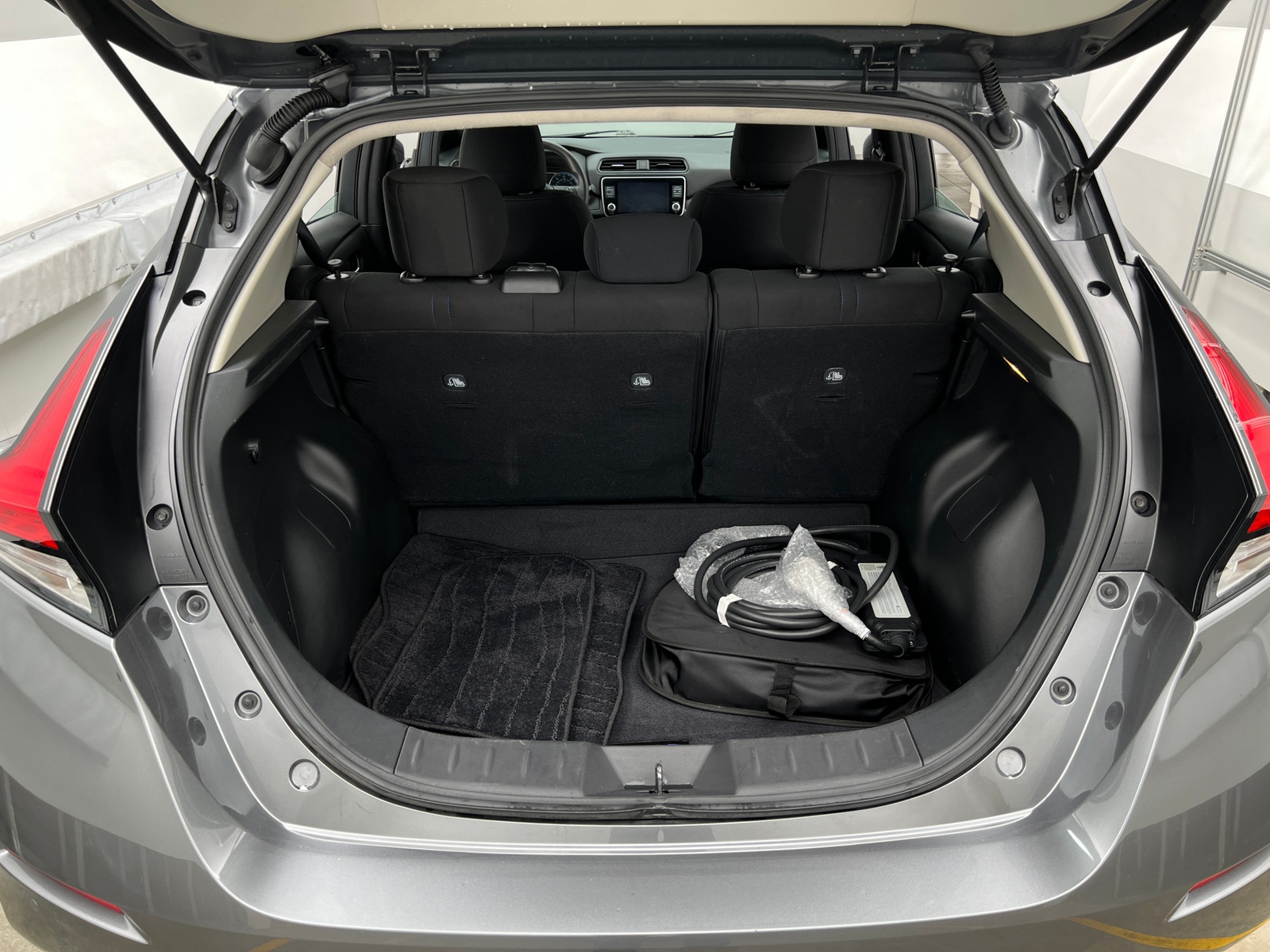 Thumbnail: 2023 Nissan Leaf - 7