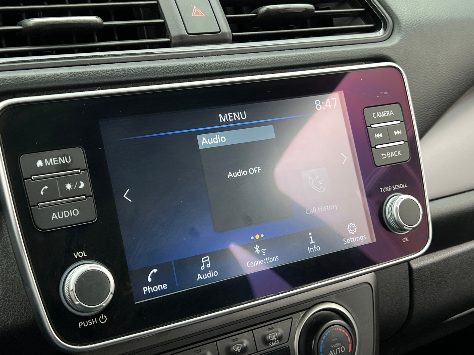 Thumbnail: 2023 Nissan Leaf - 4