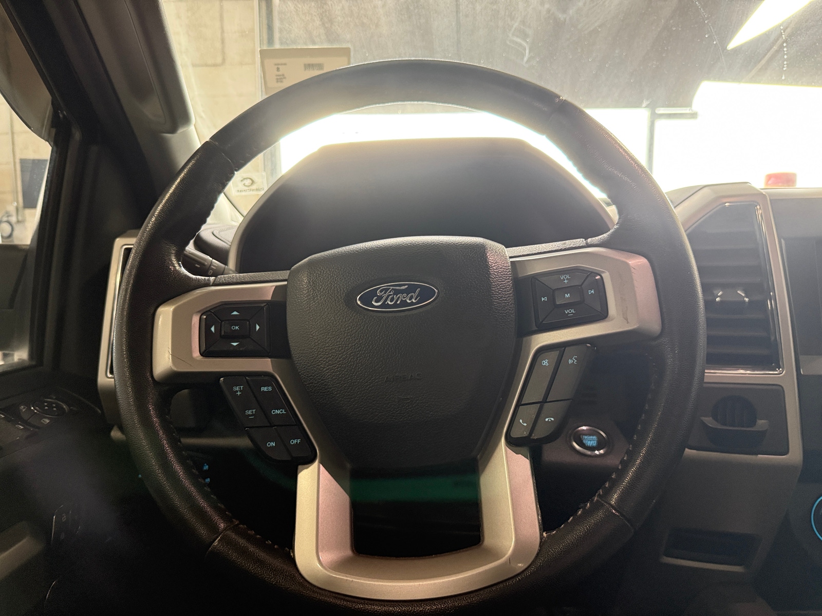 Thumbnail: 2019 Ford Econoline - 4