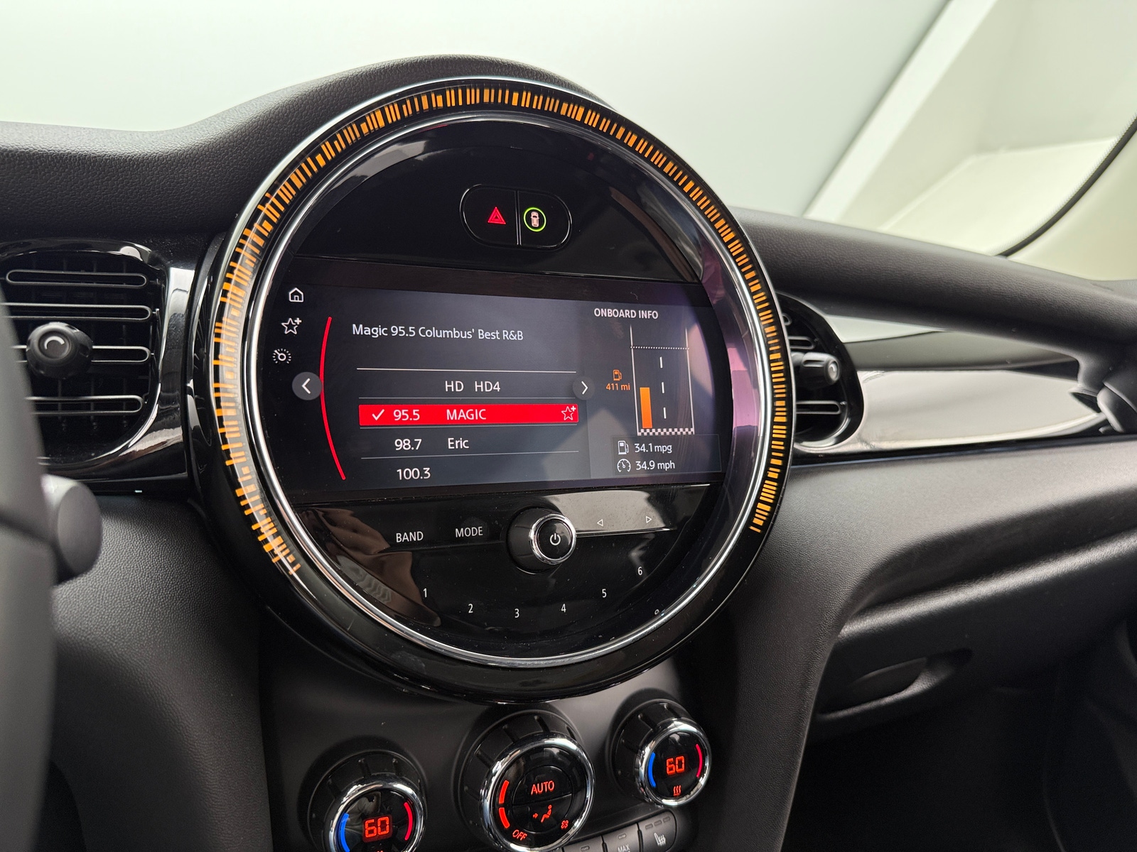 Thumbnail: 2022 MINI Cooper Hardtop - 3