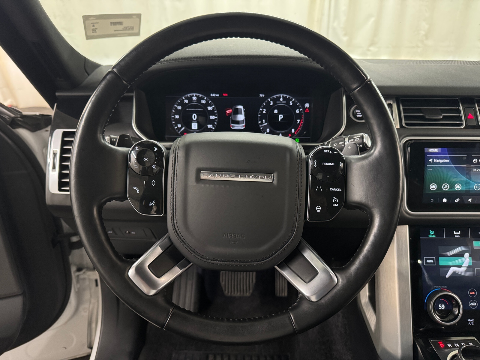 Thumbnail: 2018 Land Rover Range Rover - 4