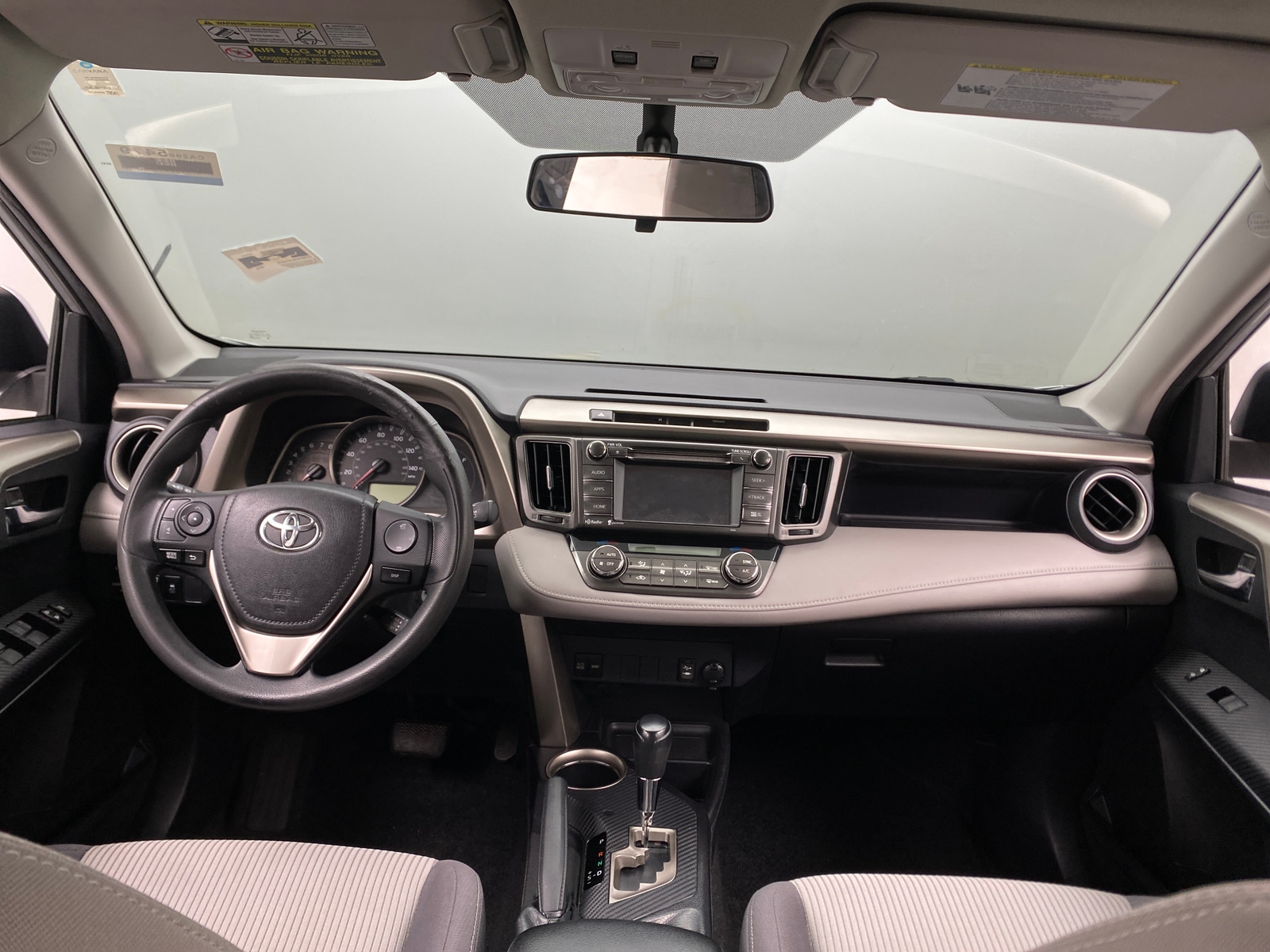 Thumbnail: 2015 Toyota RAV4 - 3