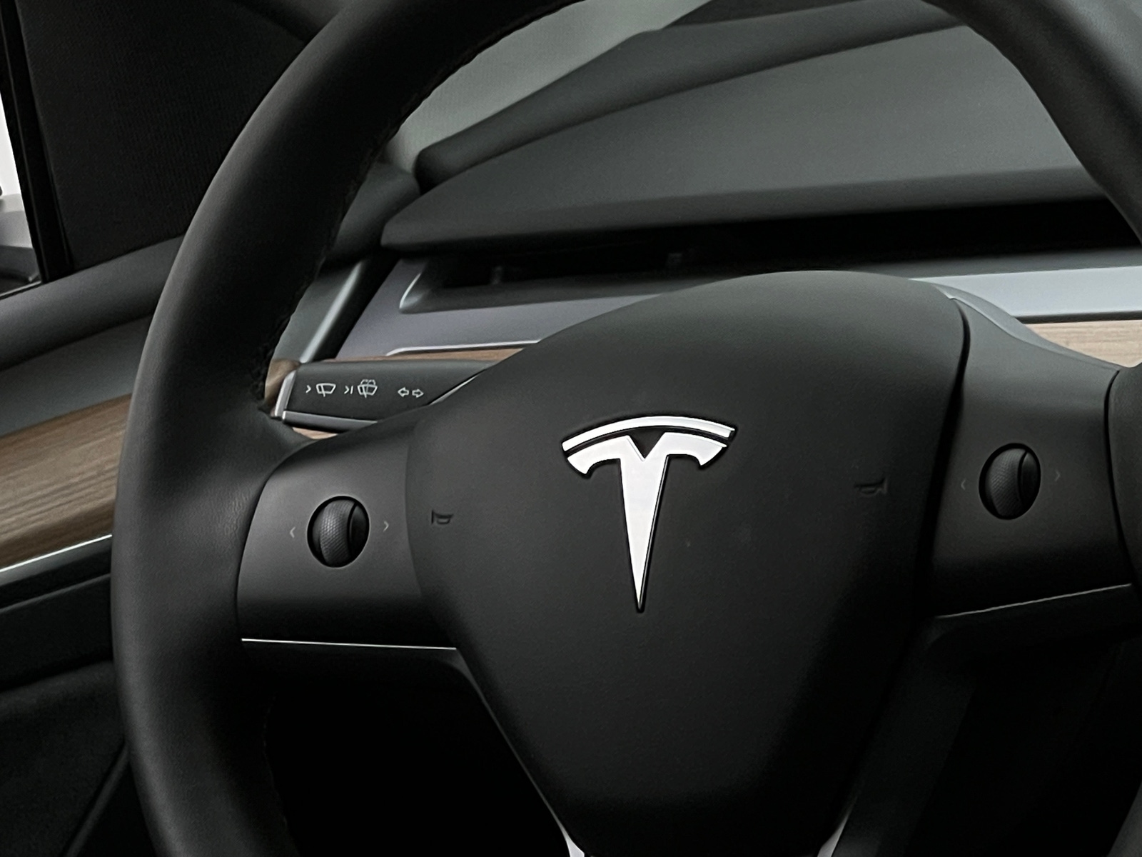 Thumbnail: 2023 Tesla Model Y - 4