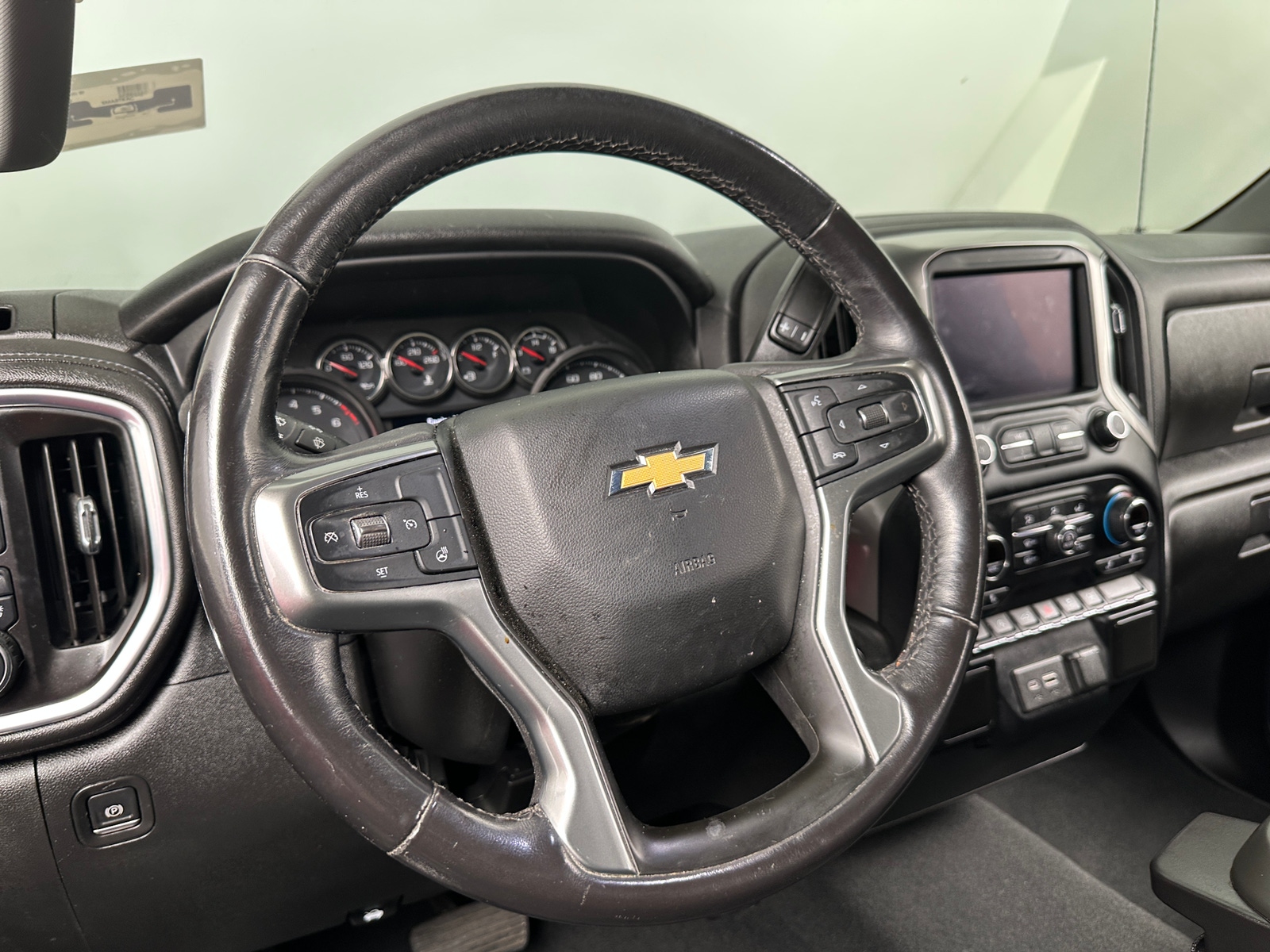 Thumbnail: 2021 Chevrolet Silverado 1500 - 5