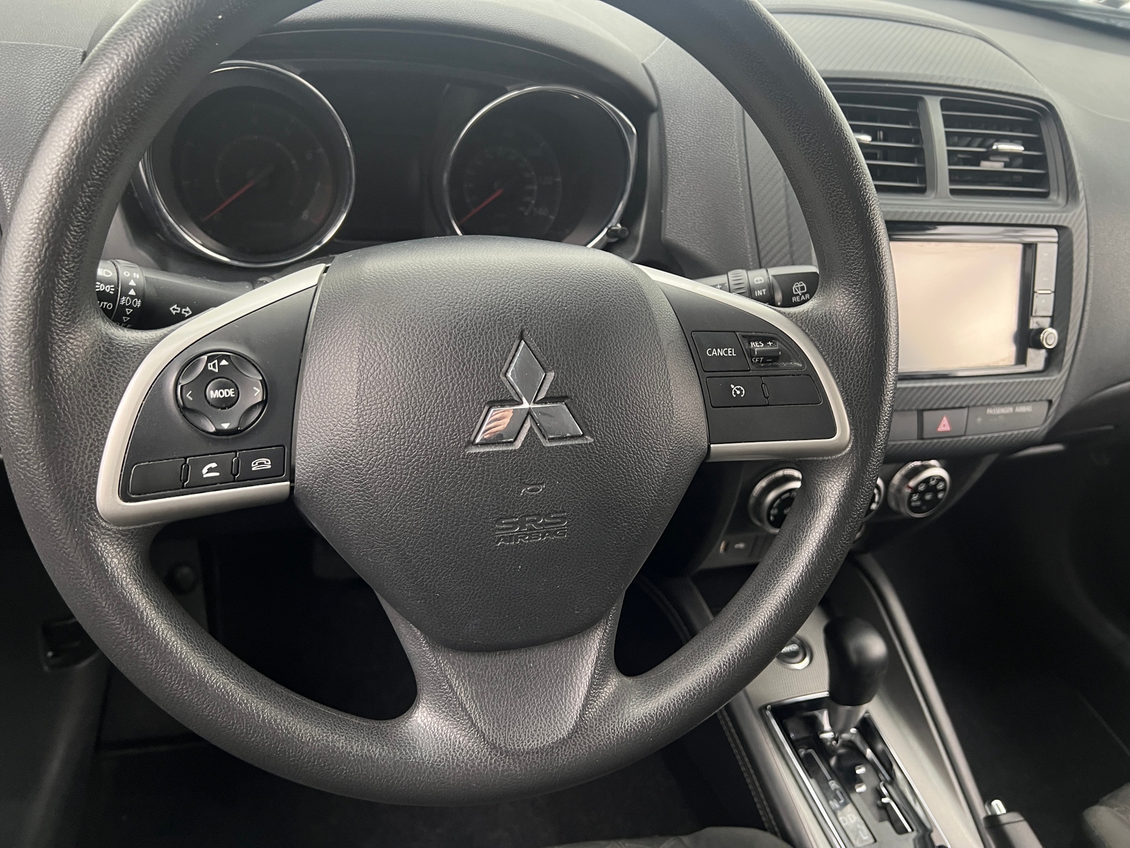 Thumbnail: 2023 Mitsubishi Outlander Sport - 5