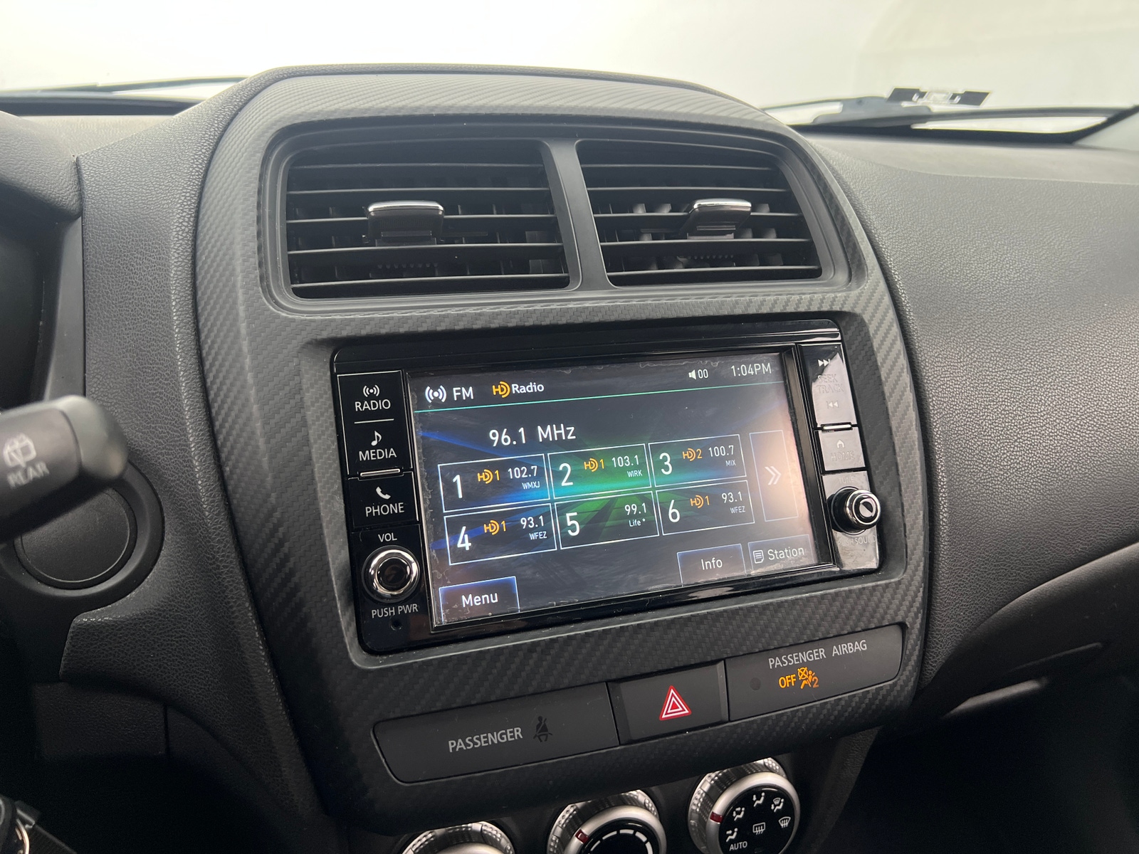 Thumbnail: 2023 Mitsubishi Outlander Sport - 4