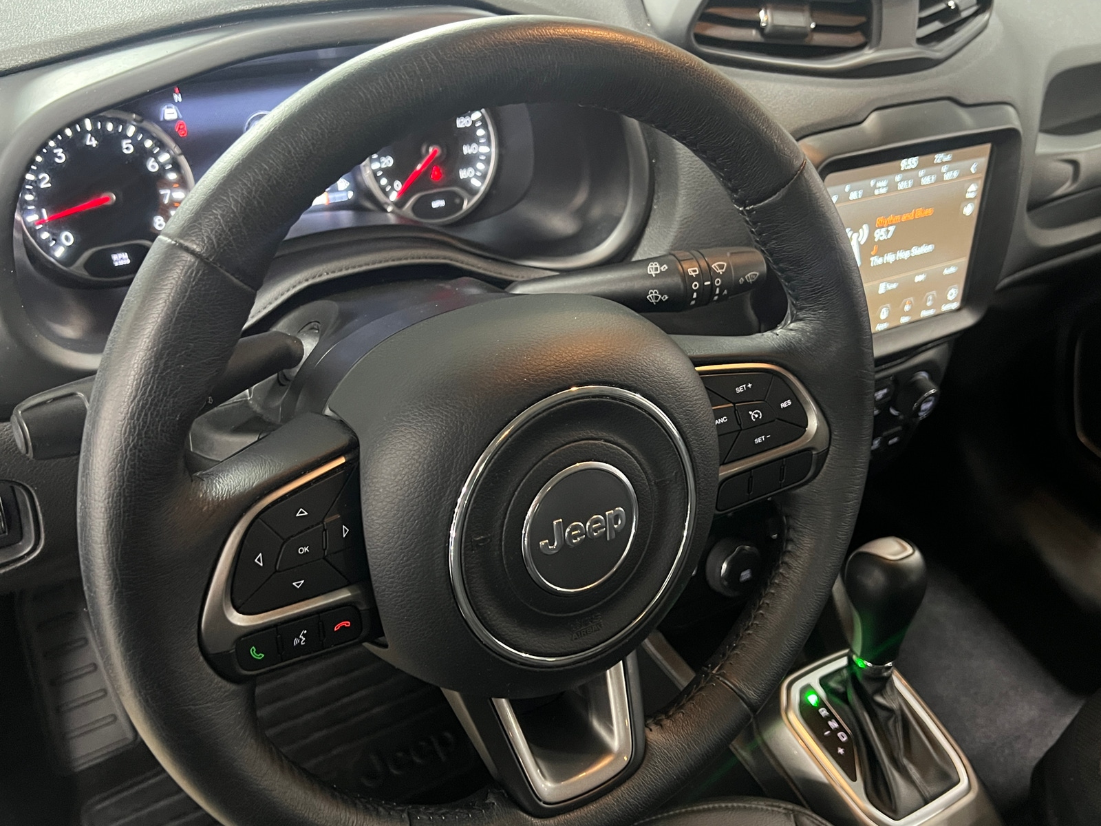 Thumbnail: 2022 Jeep Renegade - 4