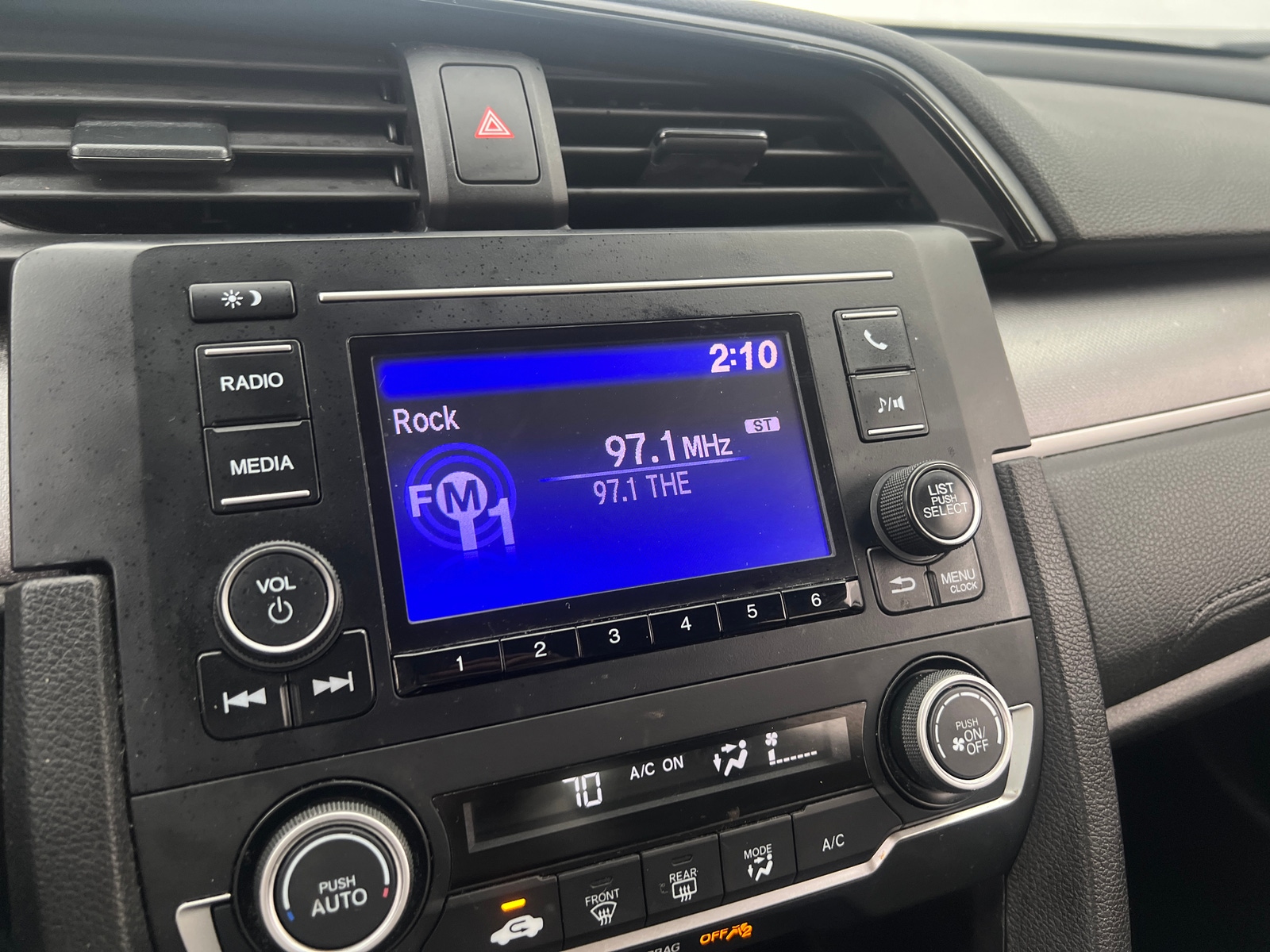 Thumbnail: 2018 Honda Civic - 4