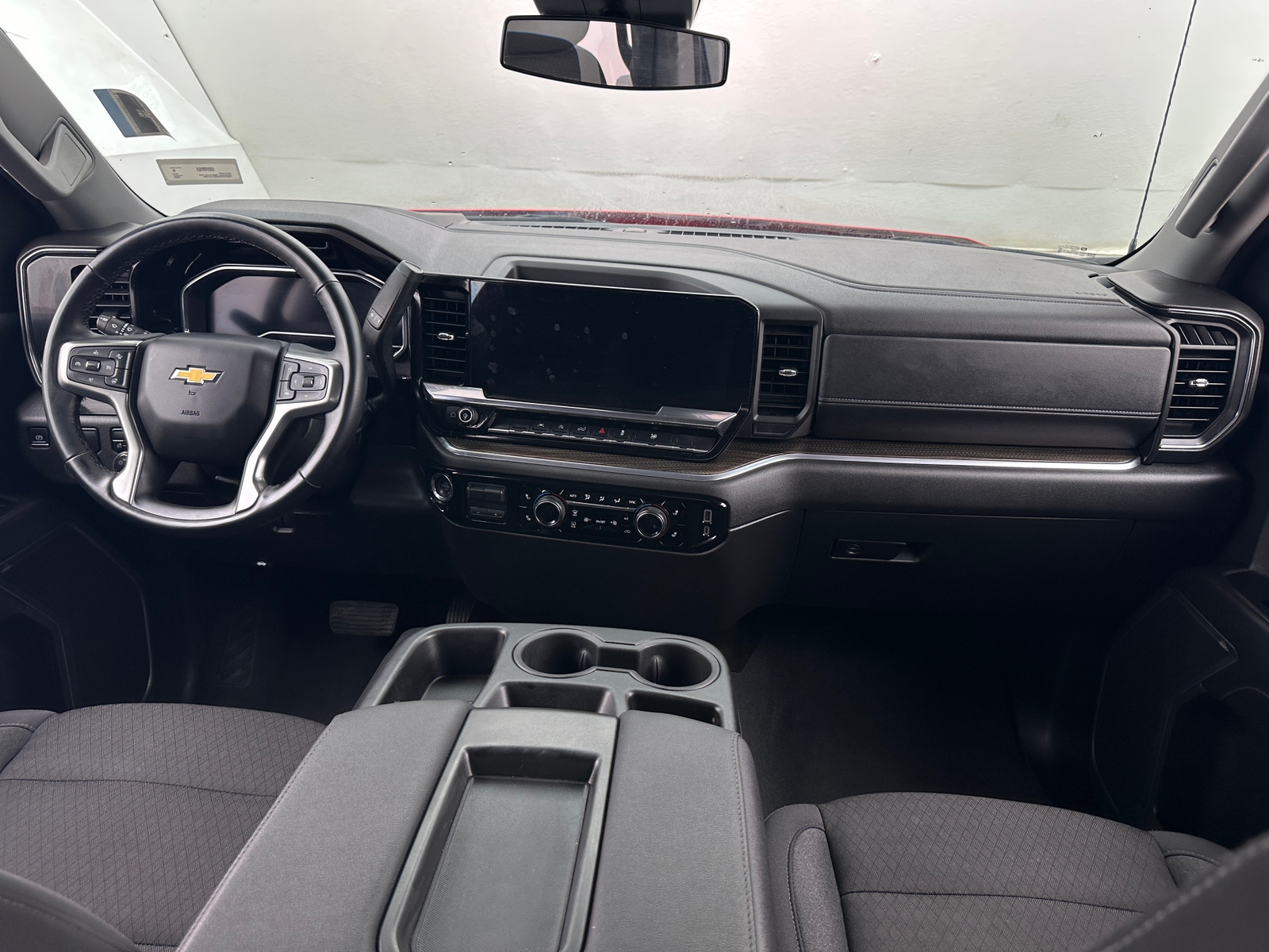 Thumbnail: 2025 Chevrolet Silverado 1500 - 3