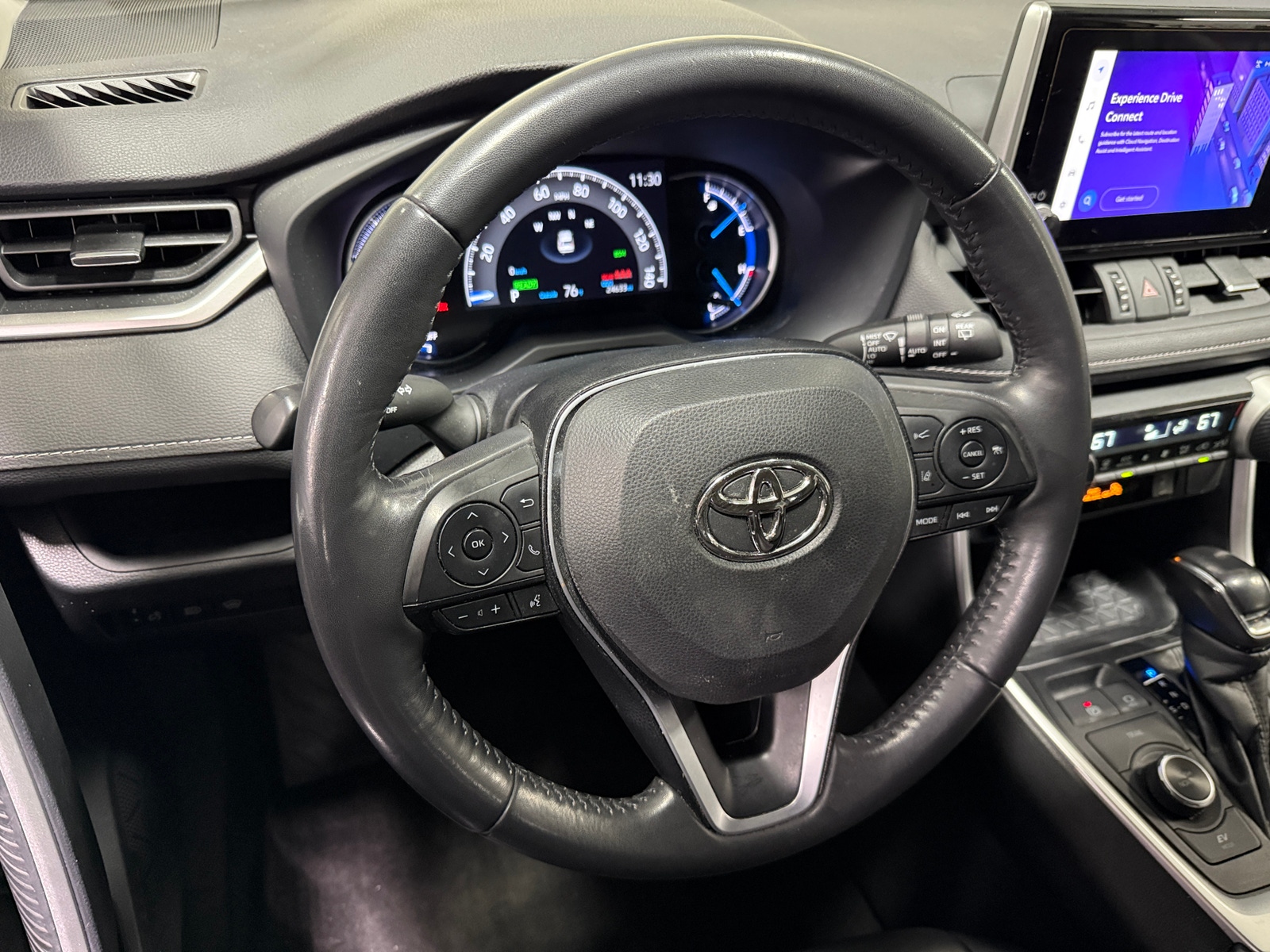 Thumbnail: 2023 Toyota RAV4 - 4