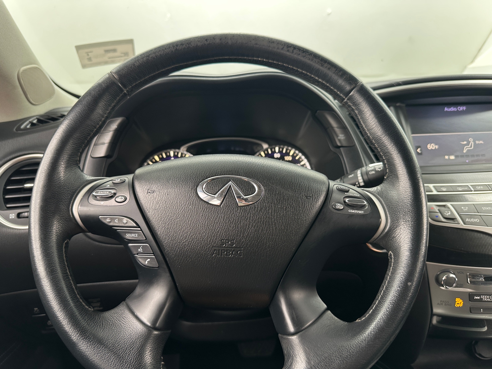 Thumbnail: 2017 INFINITI QX60 - 4