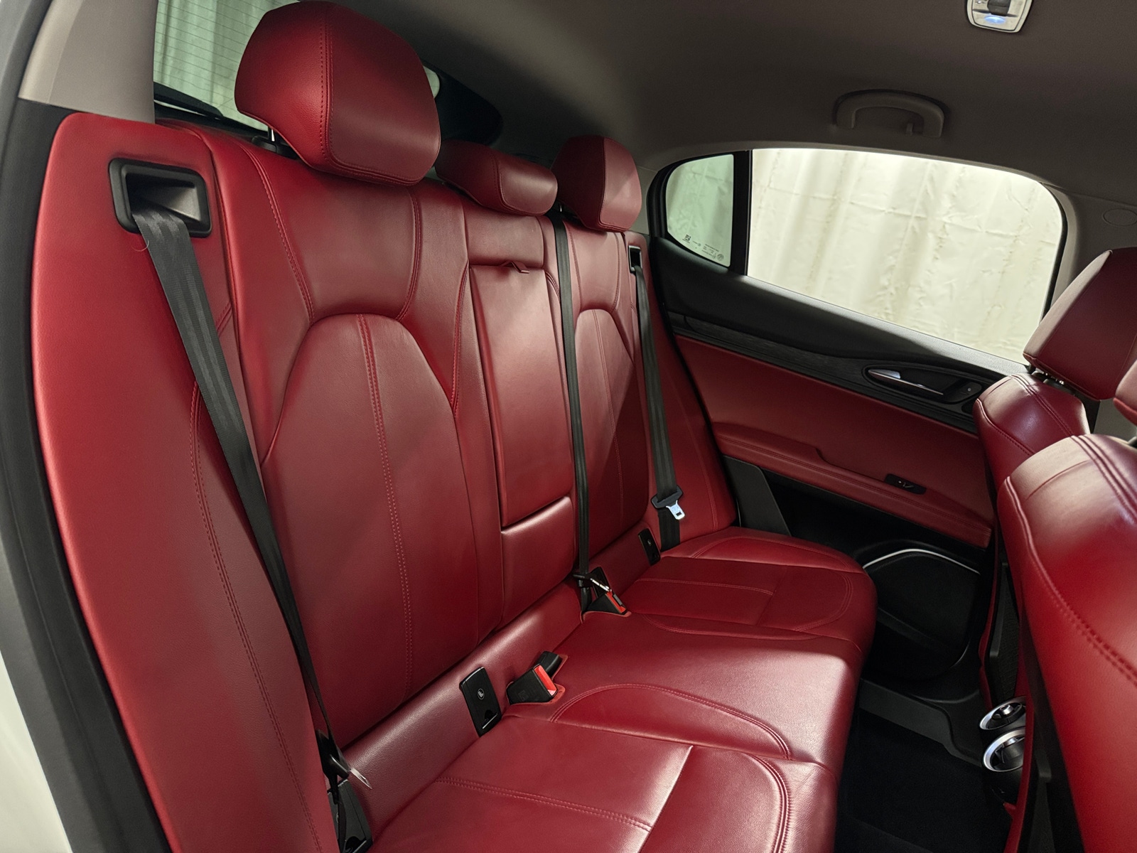Thumbnail: 2020 Alfa Romeo Stelvio - 5