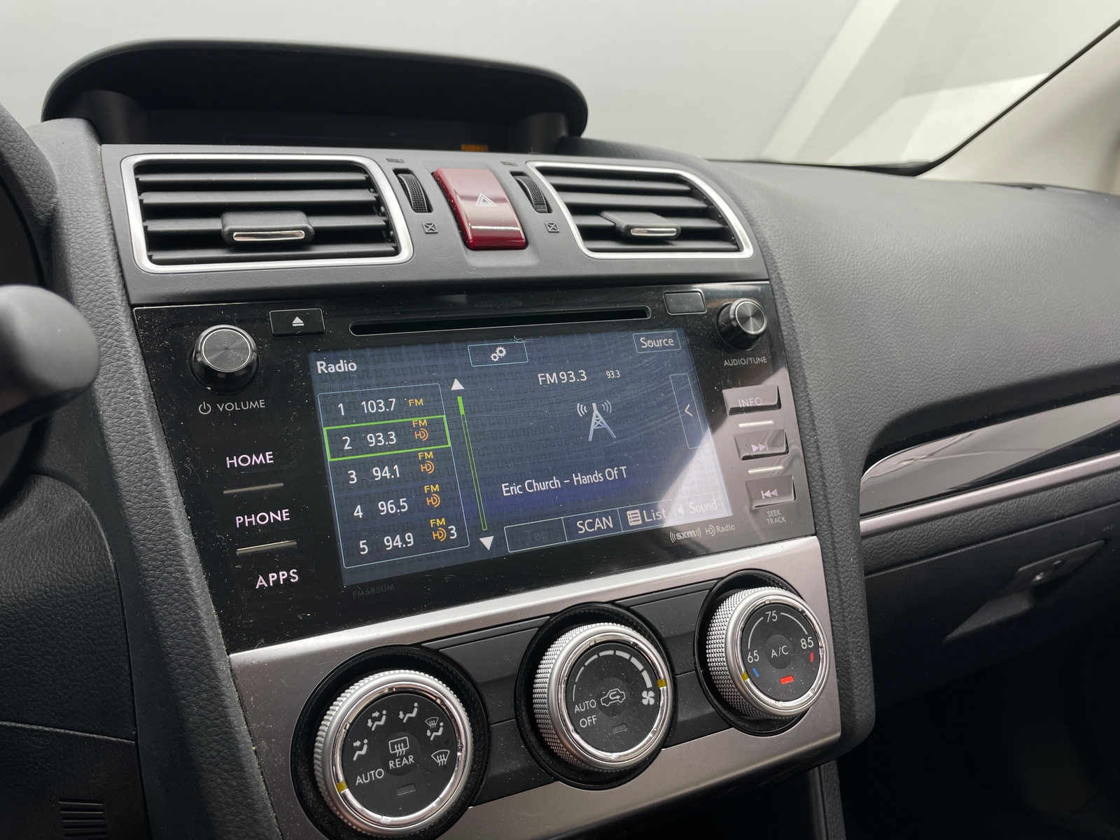 Thumbnail: 2016 Subaru Crosstrek - 3