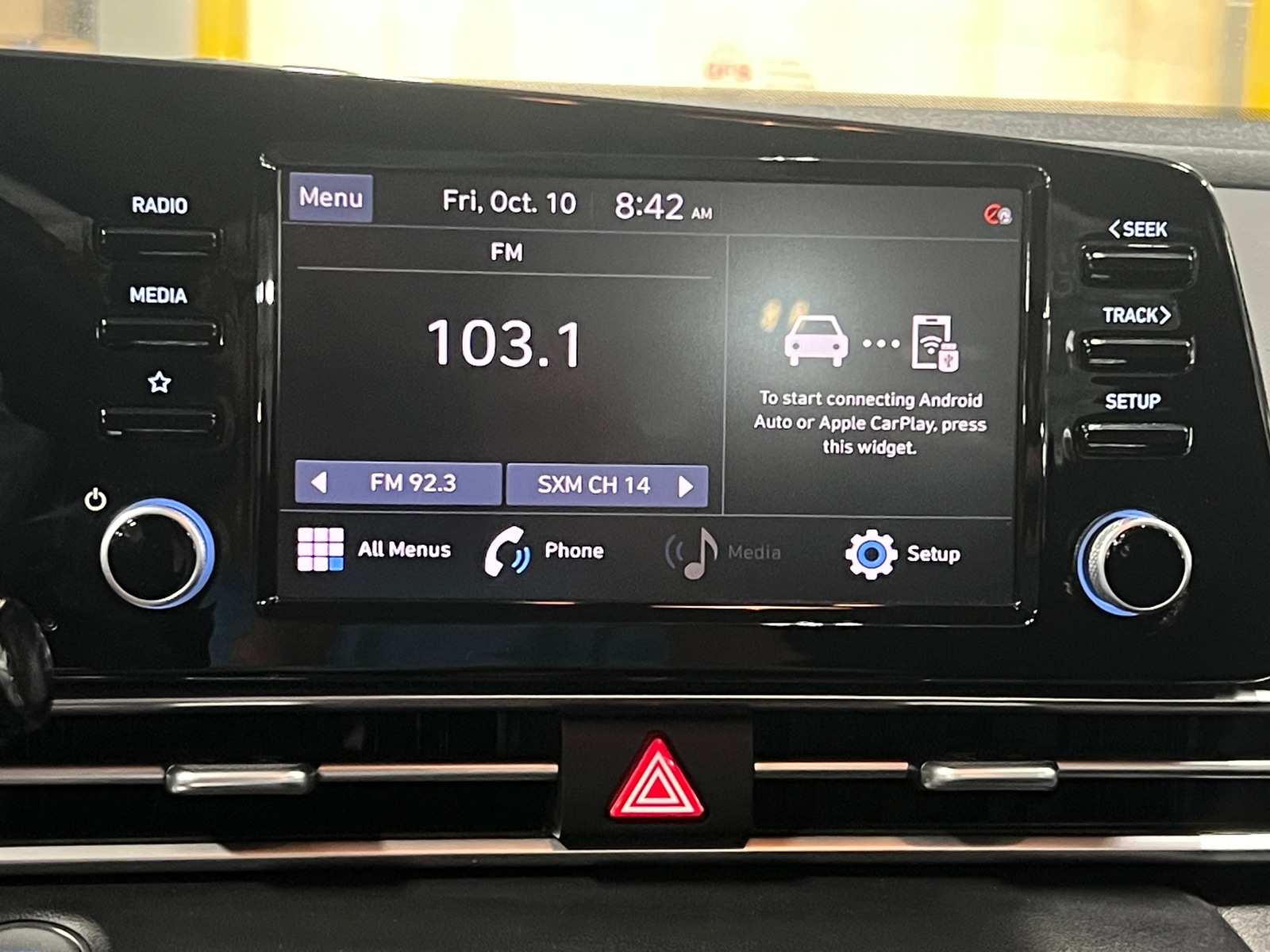 Thumbnail: 2022 Hyundai Elantra - 4