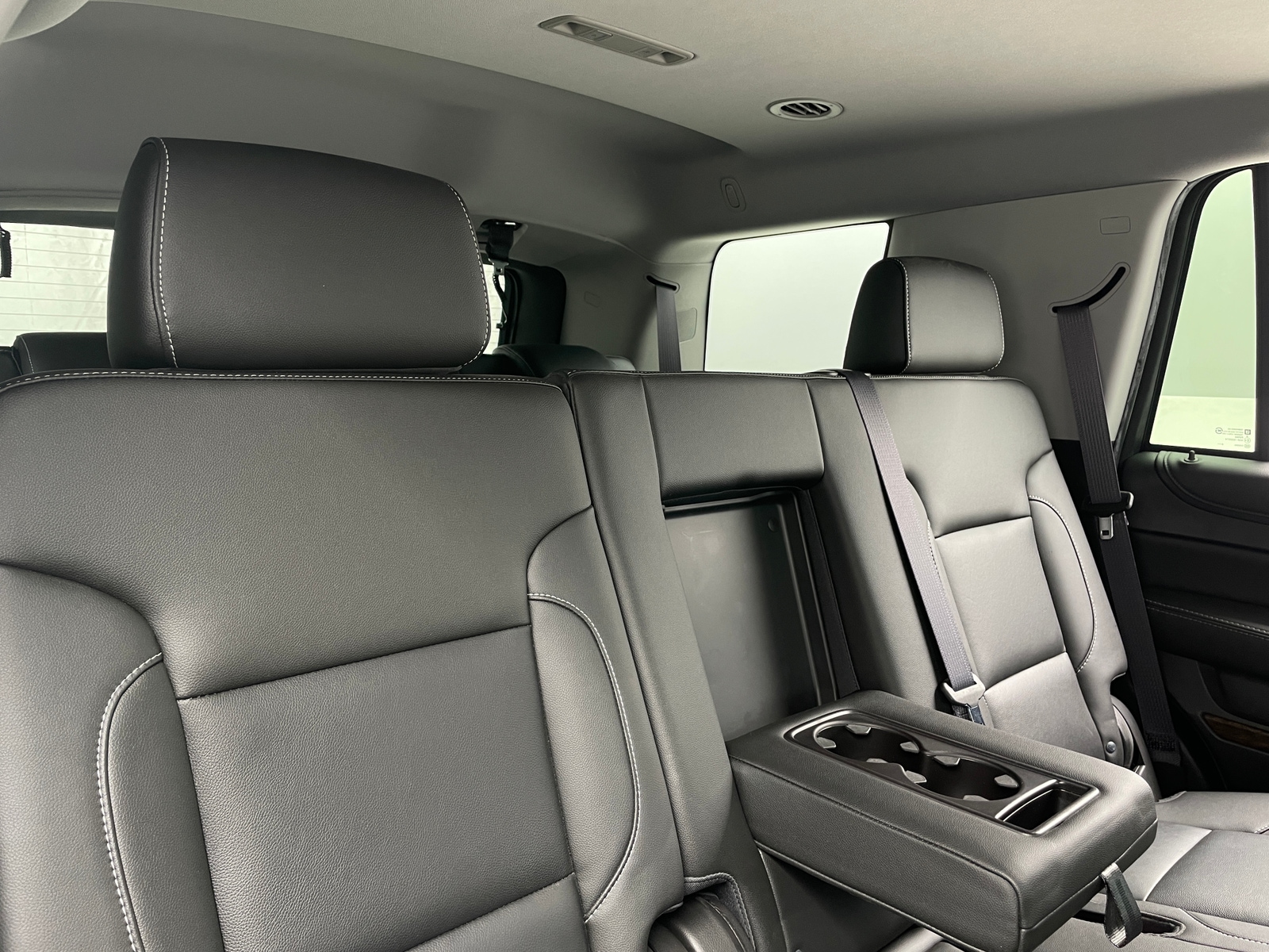 Thumbnail: 2017 Chevrolet Tahoe - 5