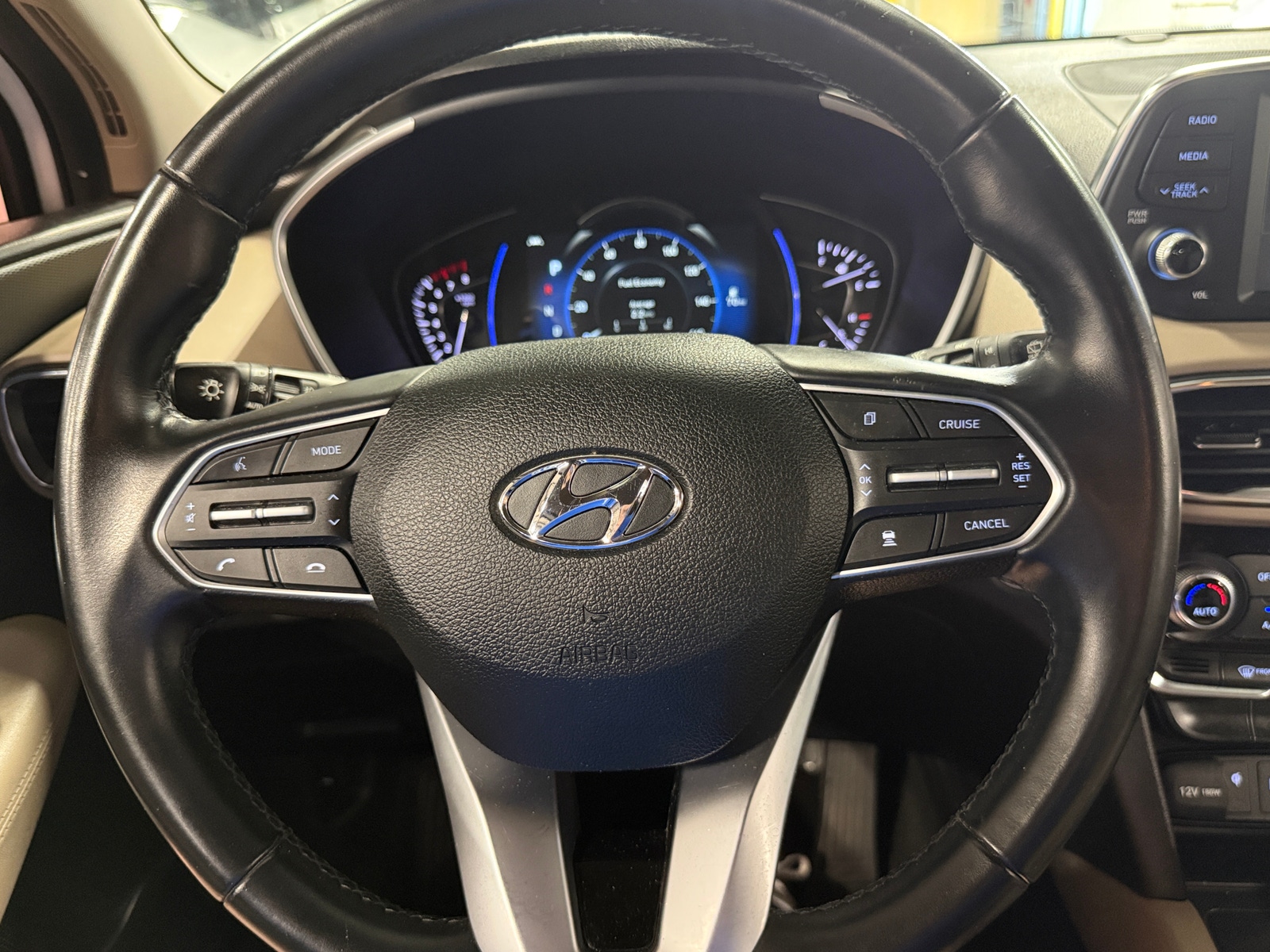 Thumbnail: 2020 Hyundai Santa Fe - 5