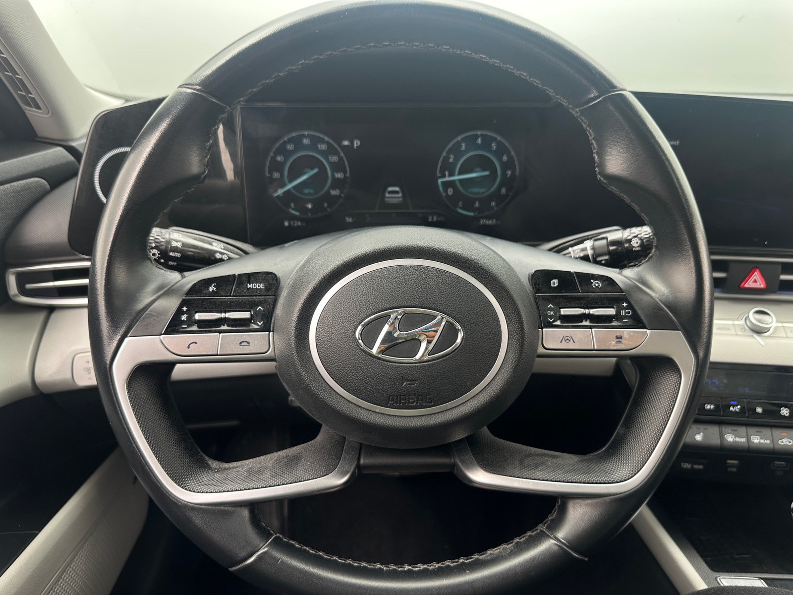 Thumbnail: 2021 Hyundai Elantra - 4