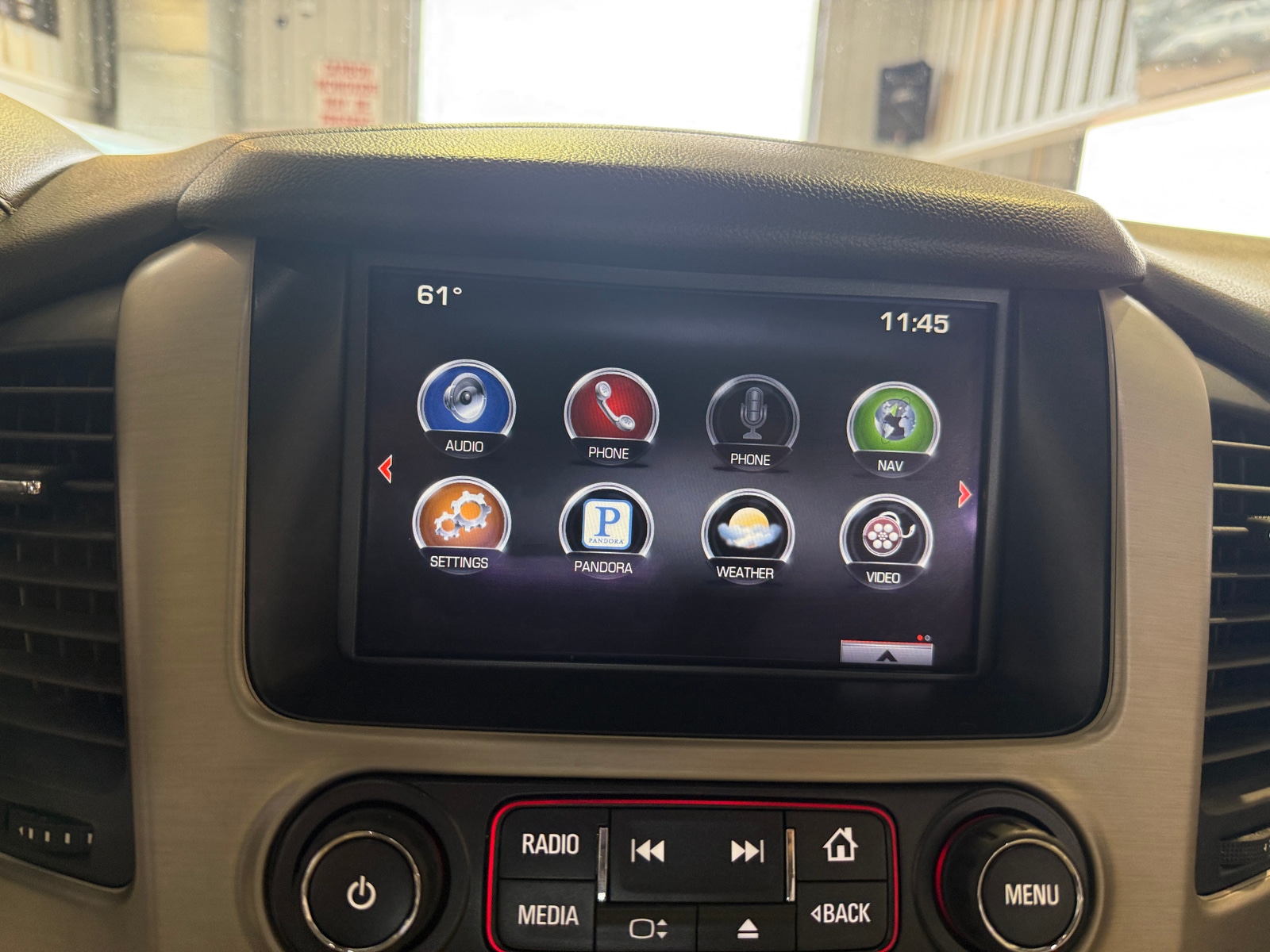 Thumbnail: 2015 GMC Yukon - 3