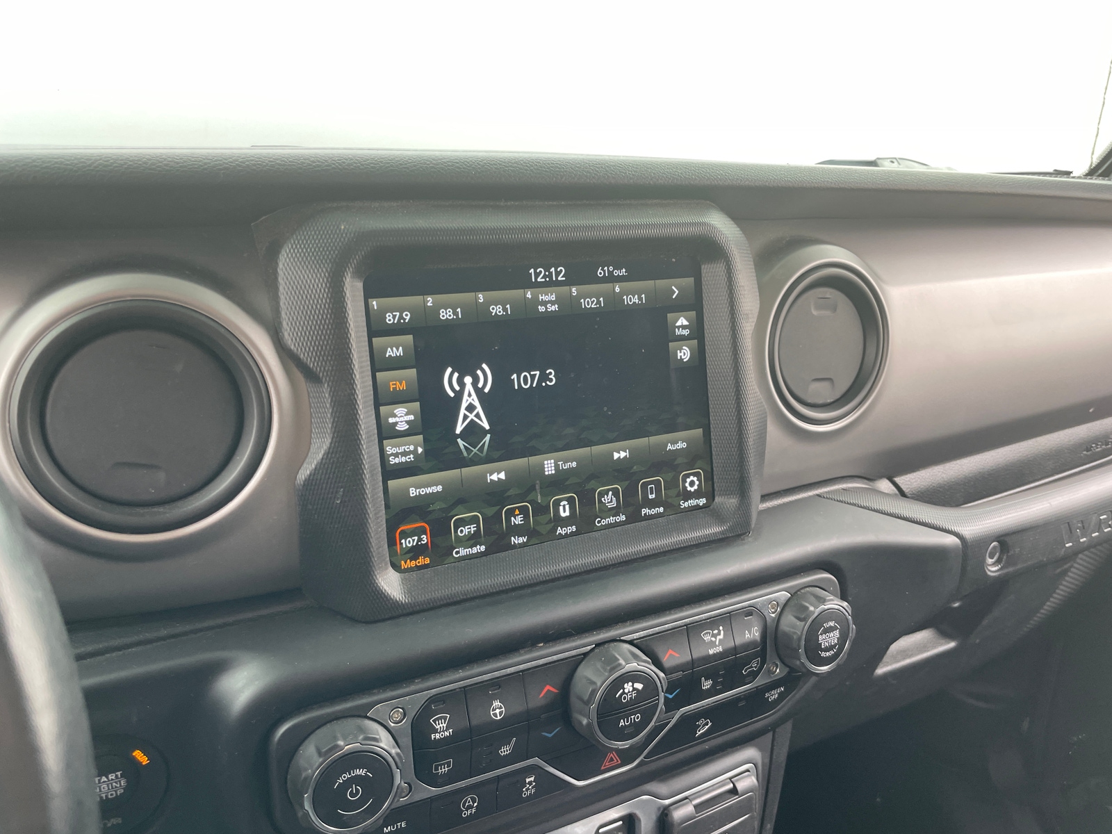 Thumbnail: 2021 Jeep Wrangler - 3