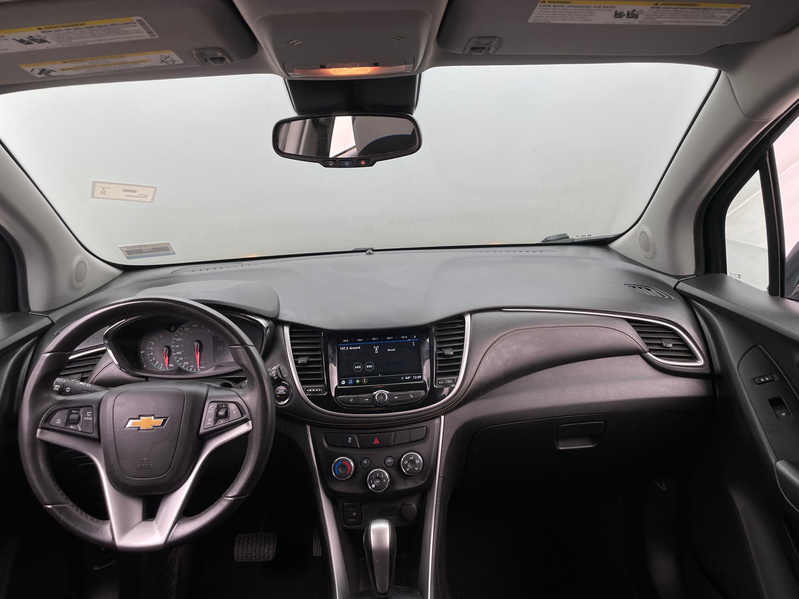 Thumbnail: 2018 Chevrolet Trax - 3