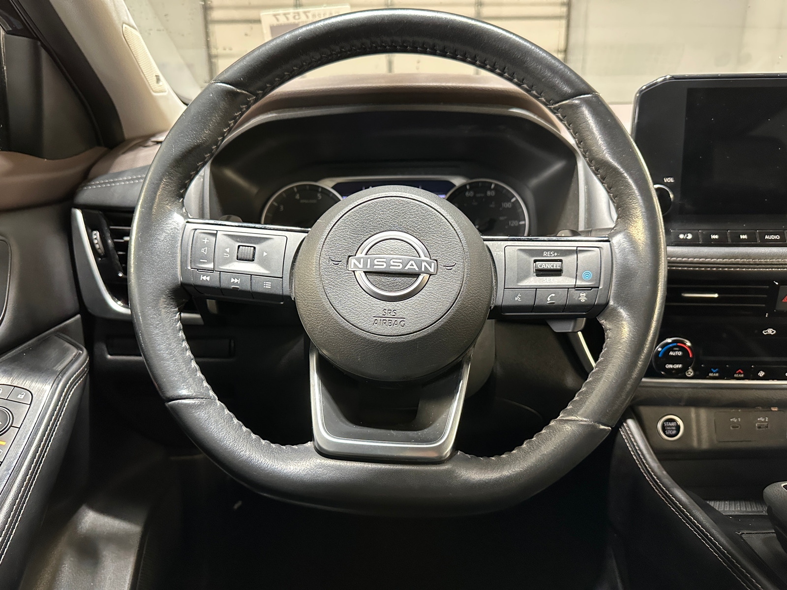 Thumbnail: 2023 Nissan Rogue - 4