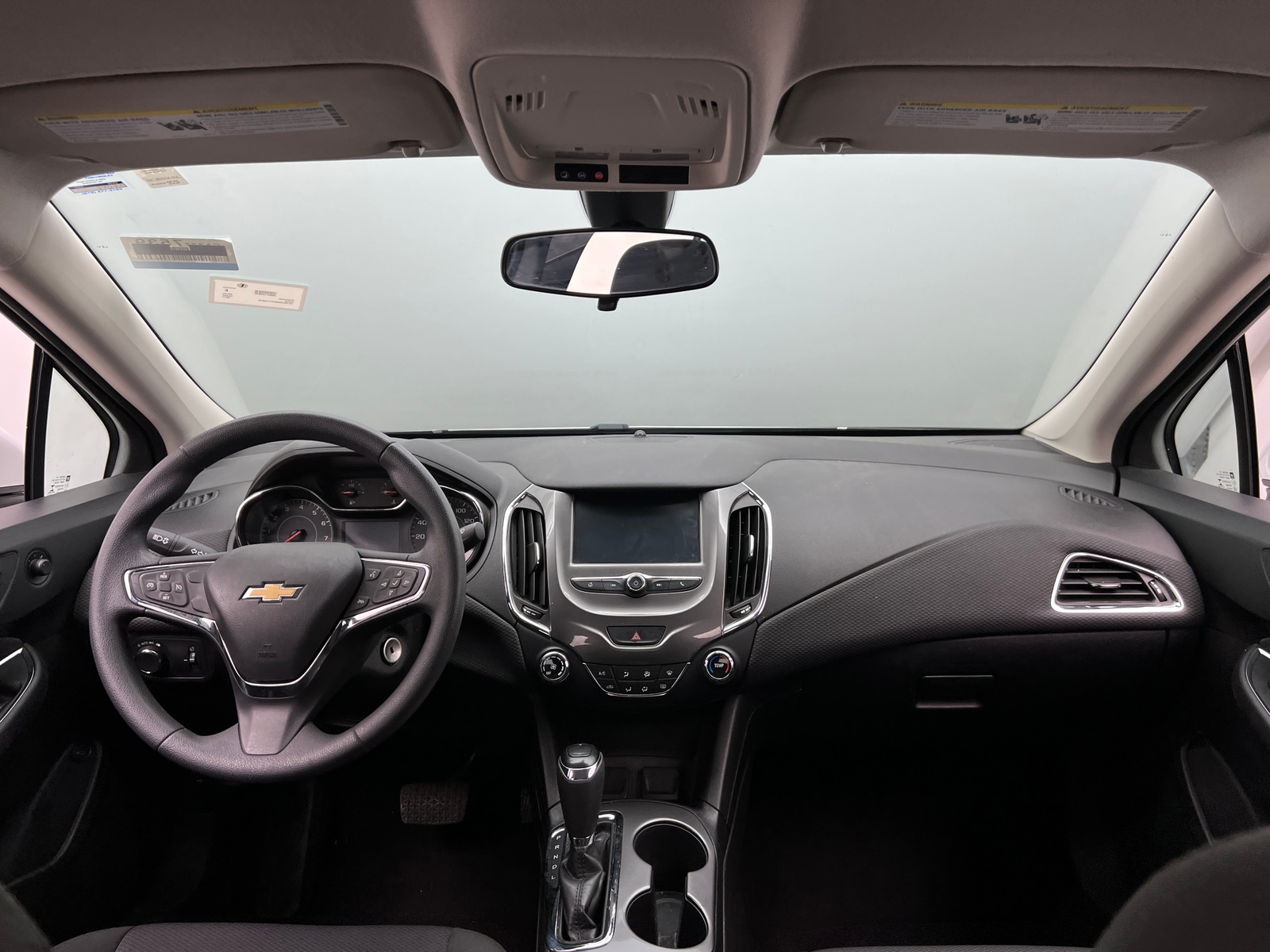 Thumbnail: 2017 Chevrolet Cruze - 3