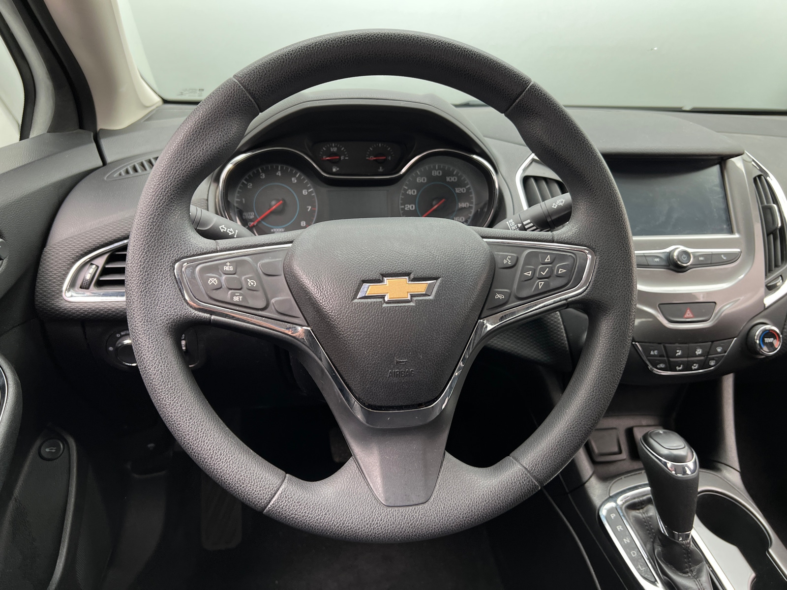 Thumbnail: 2017 Chevrolet Cruze - 5